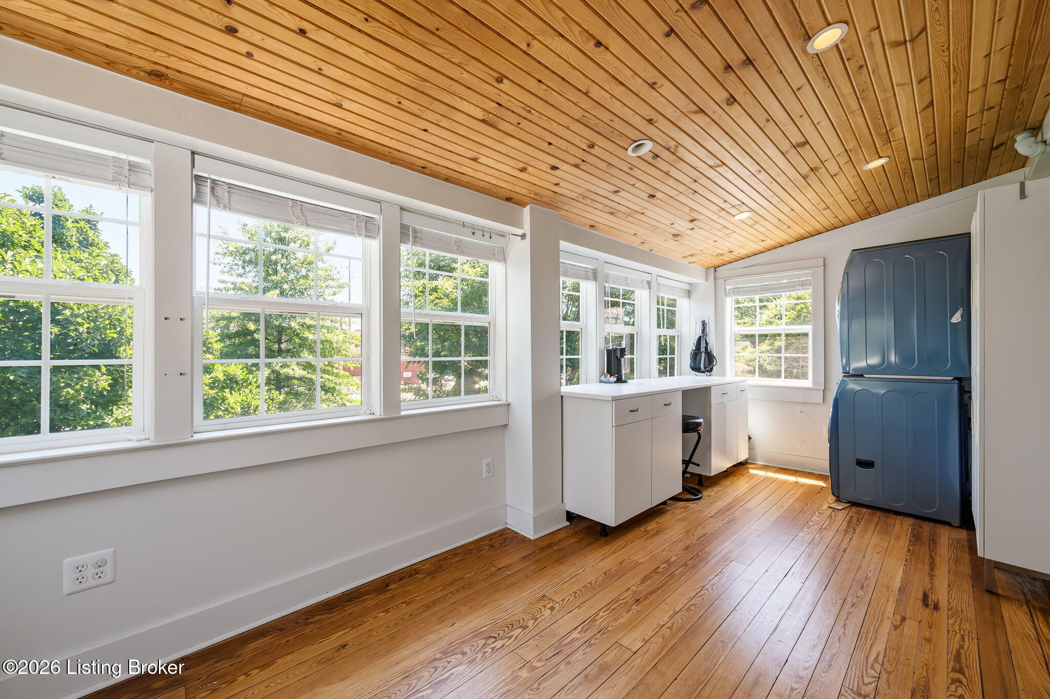 2018 Sherwood Ave Property Photo 22