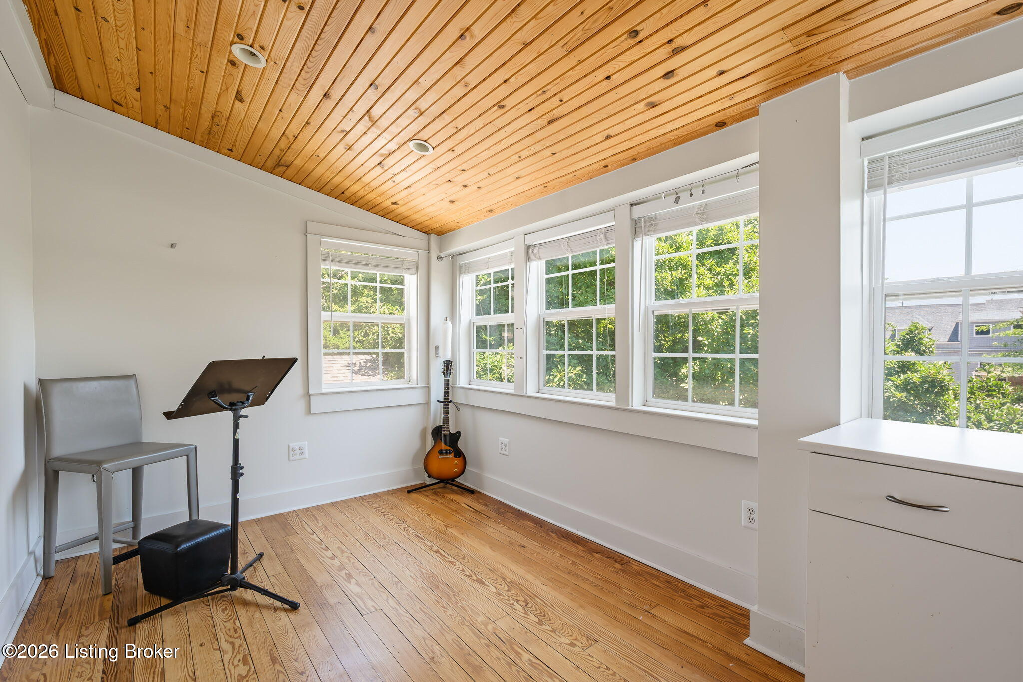 2018 Sherwood Ave Property Photo 24