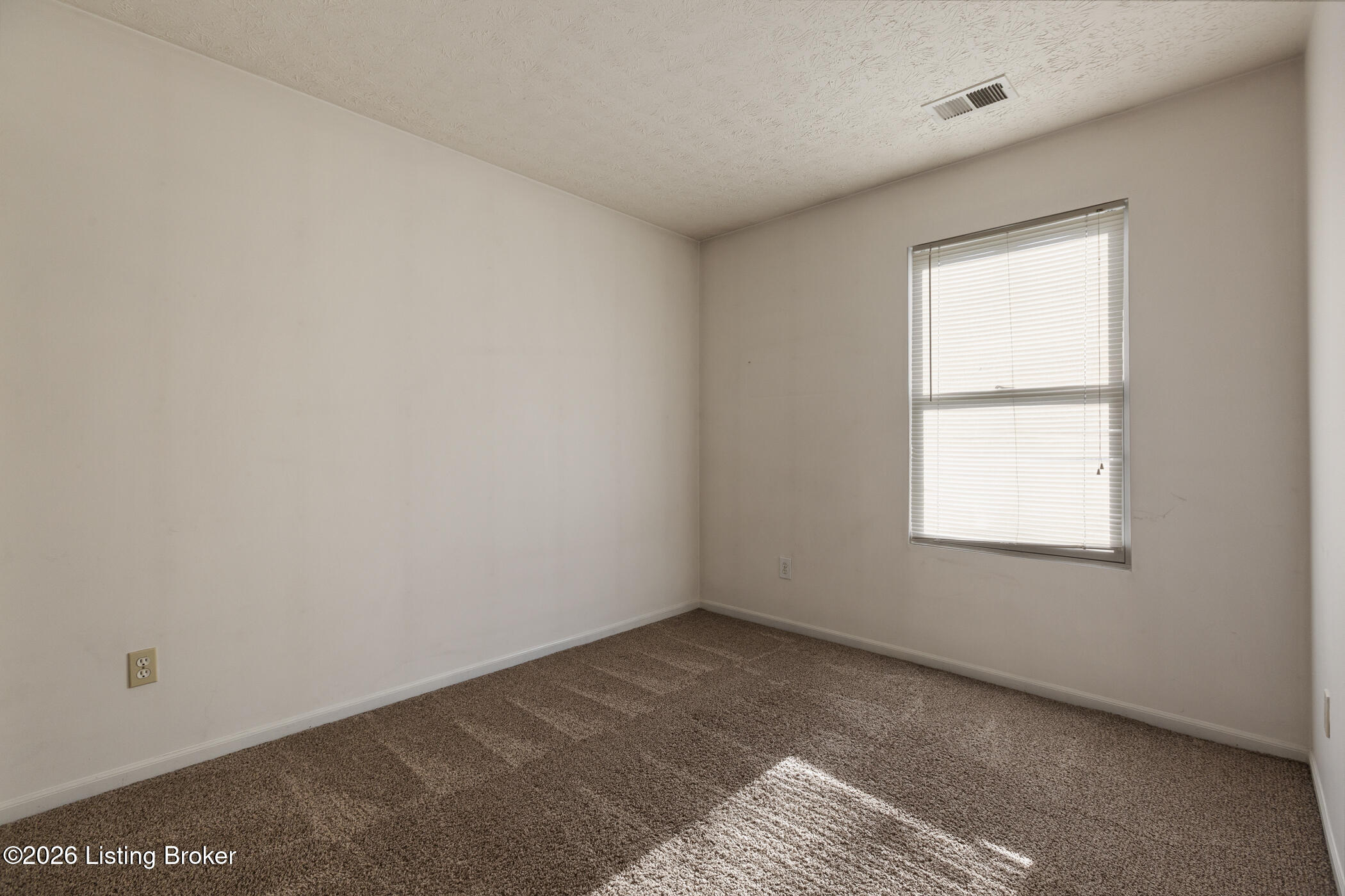 5912 Brandon Dunes Dr Property Photo 18