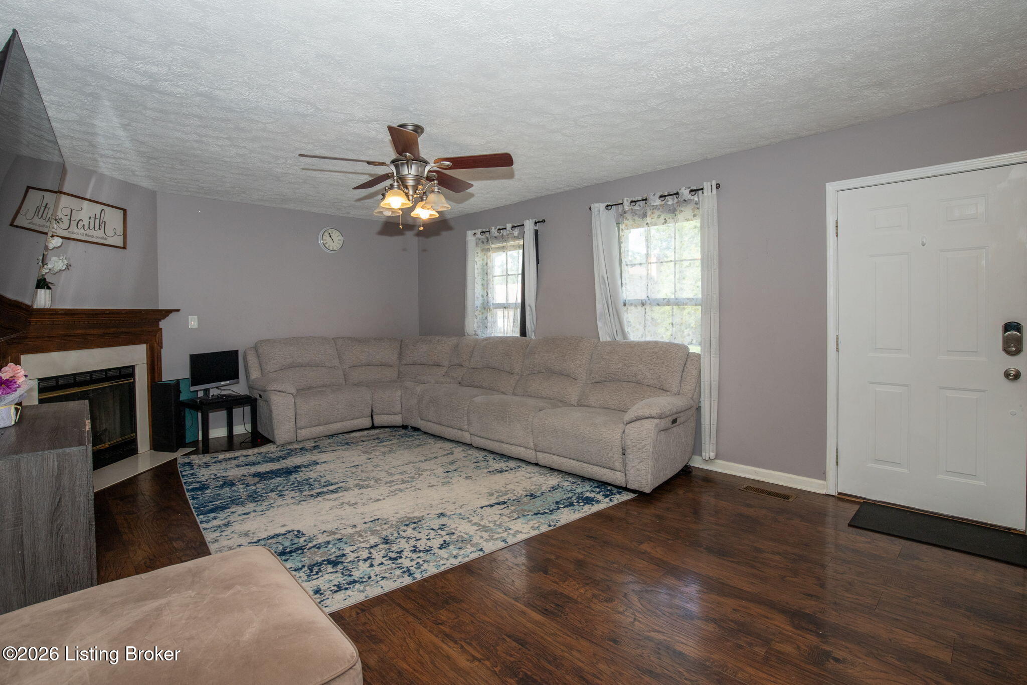 7807 Appleview Ln Property Photo 5
