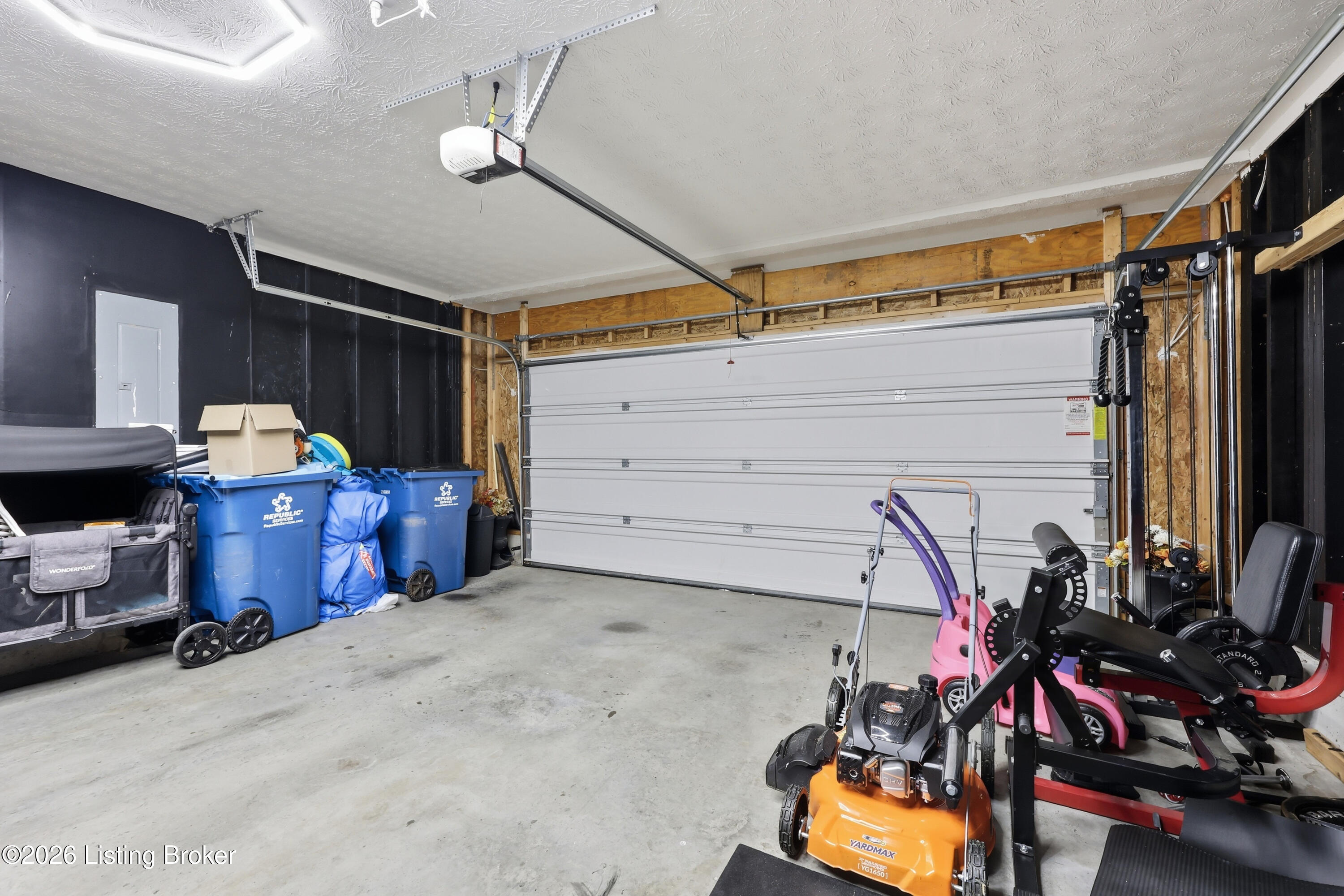 2093 Carnegie Dr Property Photo 43