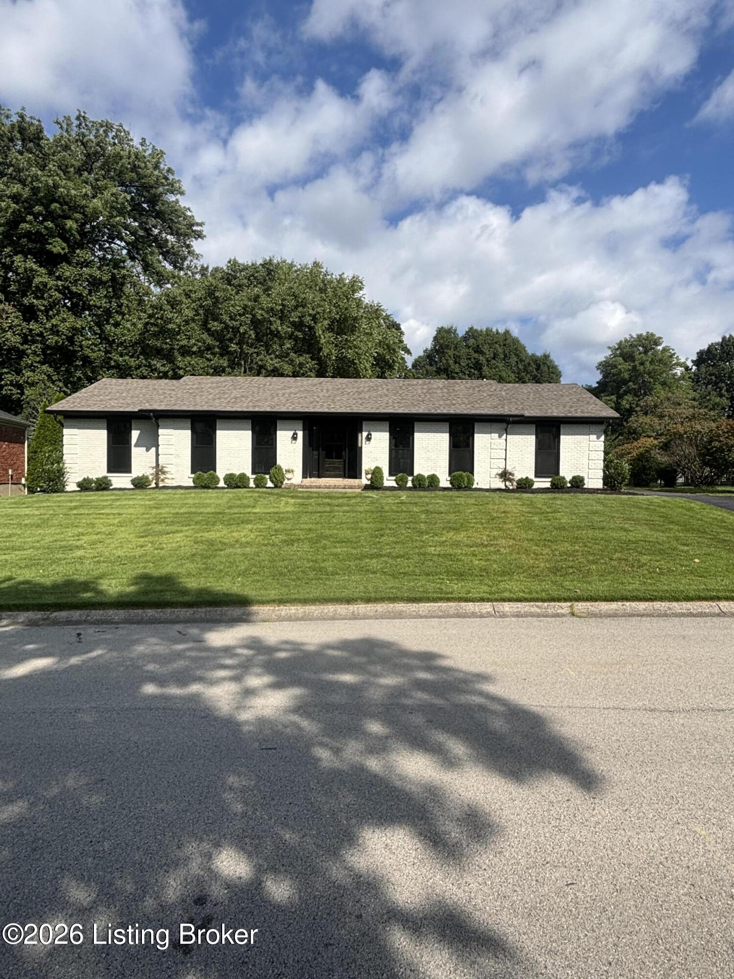 10911 Falkirk Rd Property Photo 1