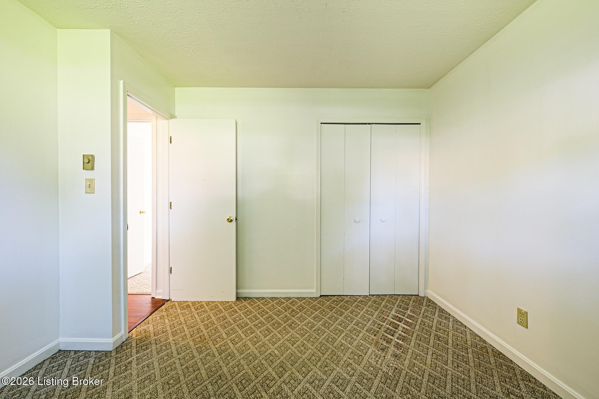 202 Clore Ave Property Photo 15