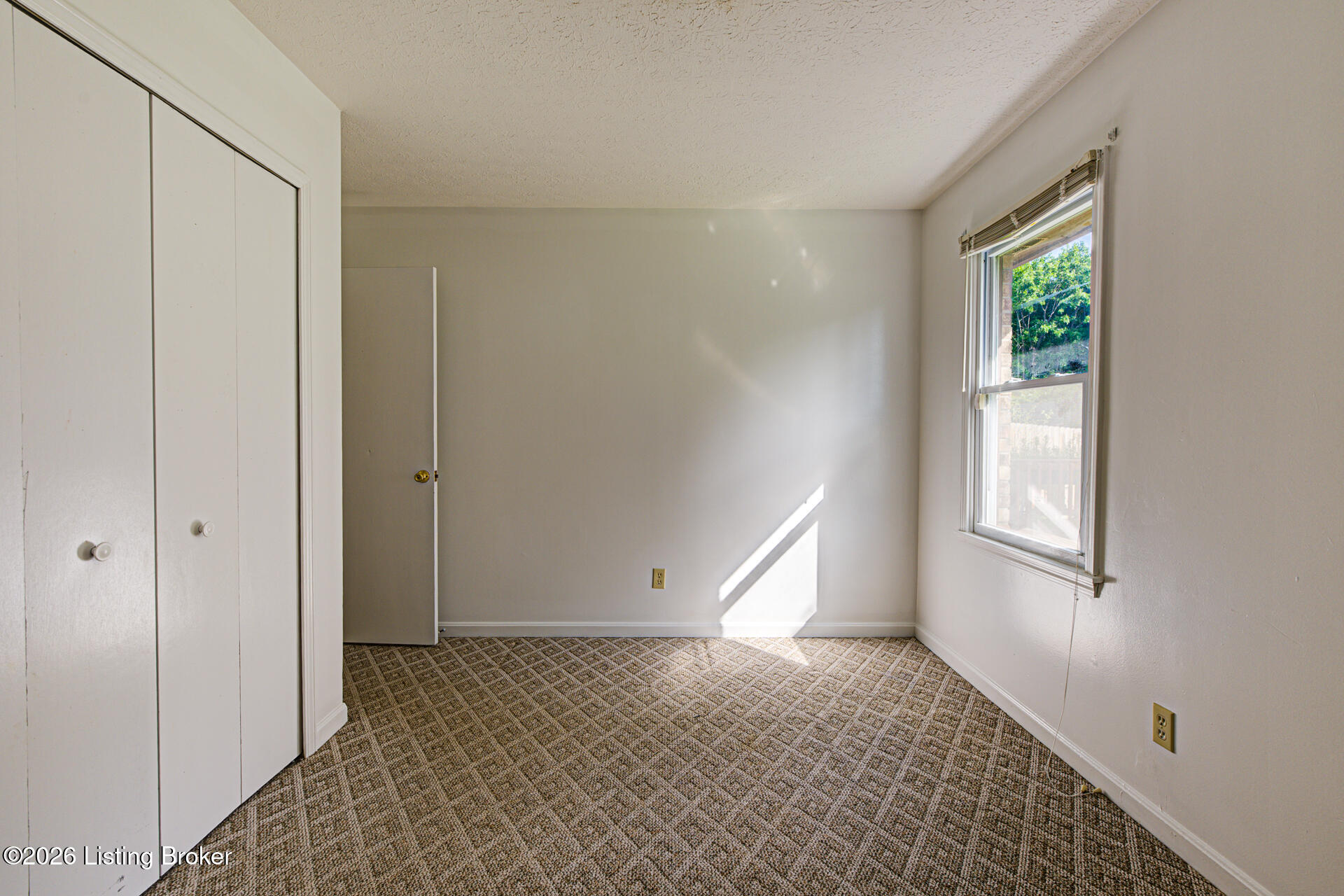 202 Clore Ave Property Photo 18