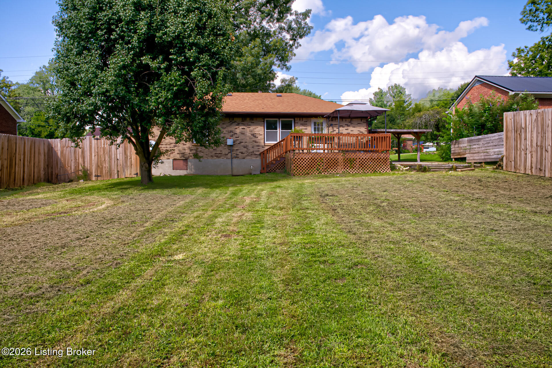 202 Clore Ave Property Photo 22