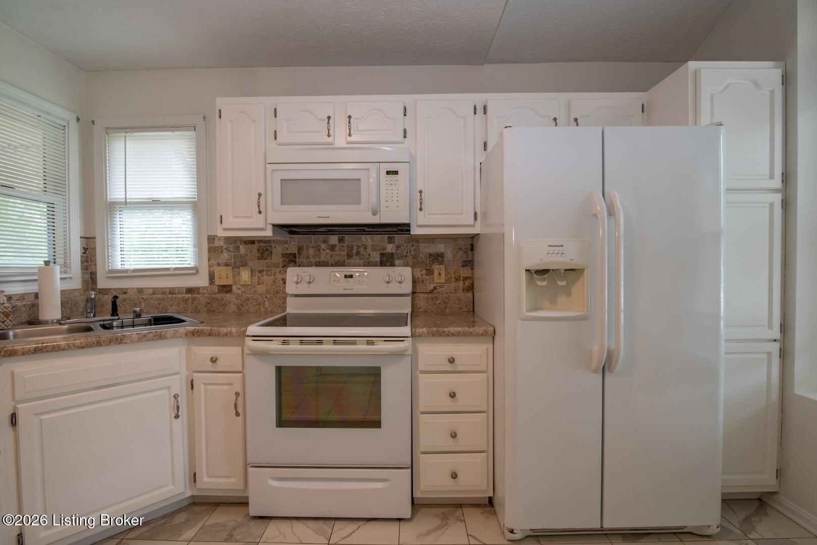 482 Mulberry St D Property Photo 15