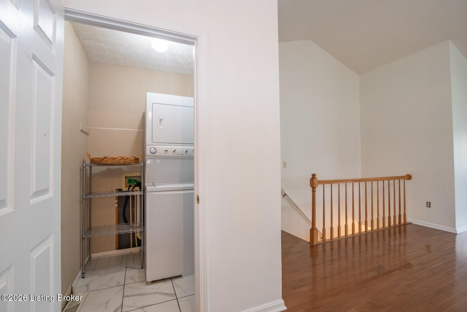 482 Mulberry St D Property Photo 32