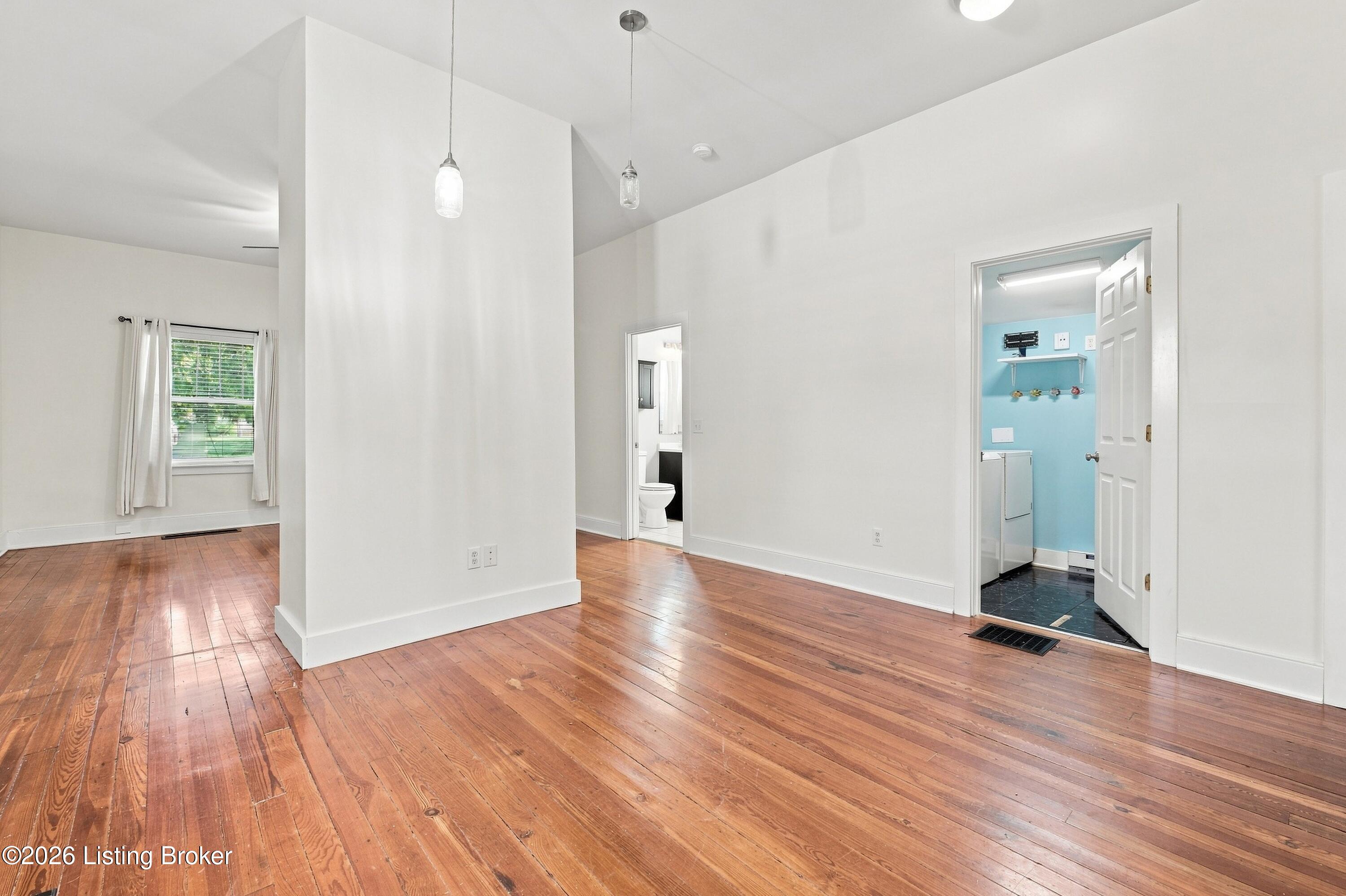 1844 Payne St Property Photo 15