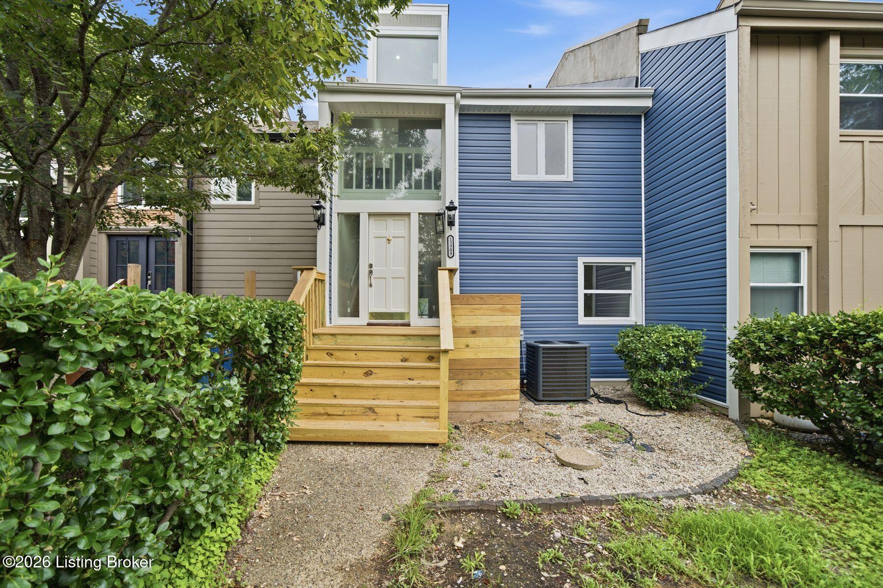 13909 Harbour Pl