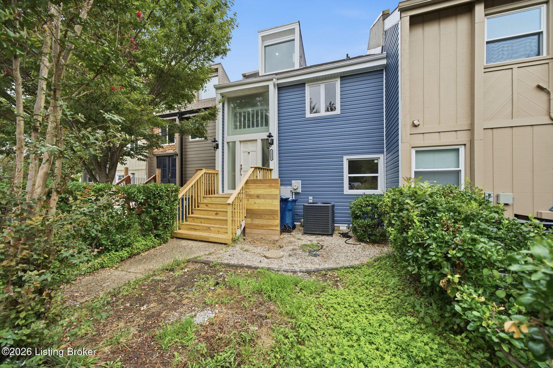 13909 Harbour Pl Property Photo 4