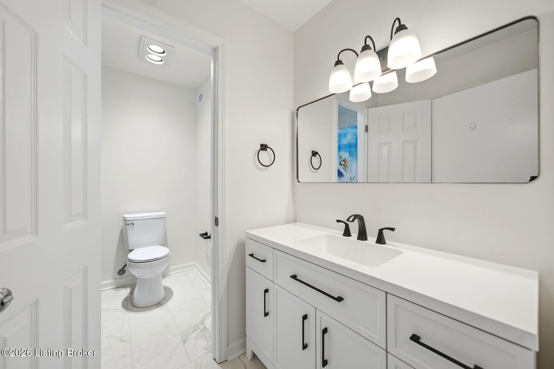 13909 Harbour Pl Property Photo 13