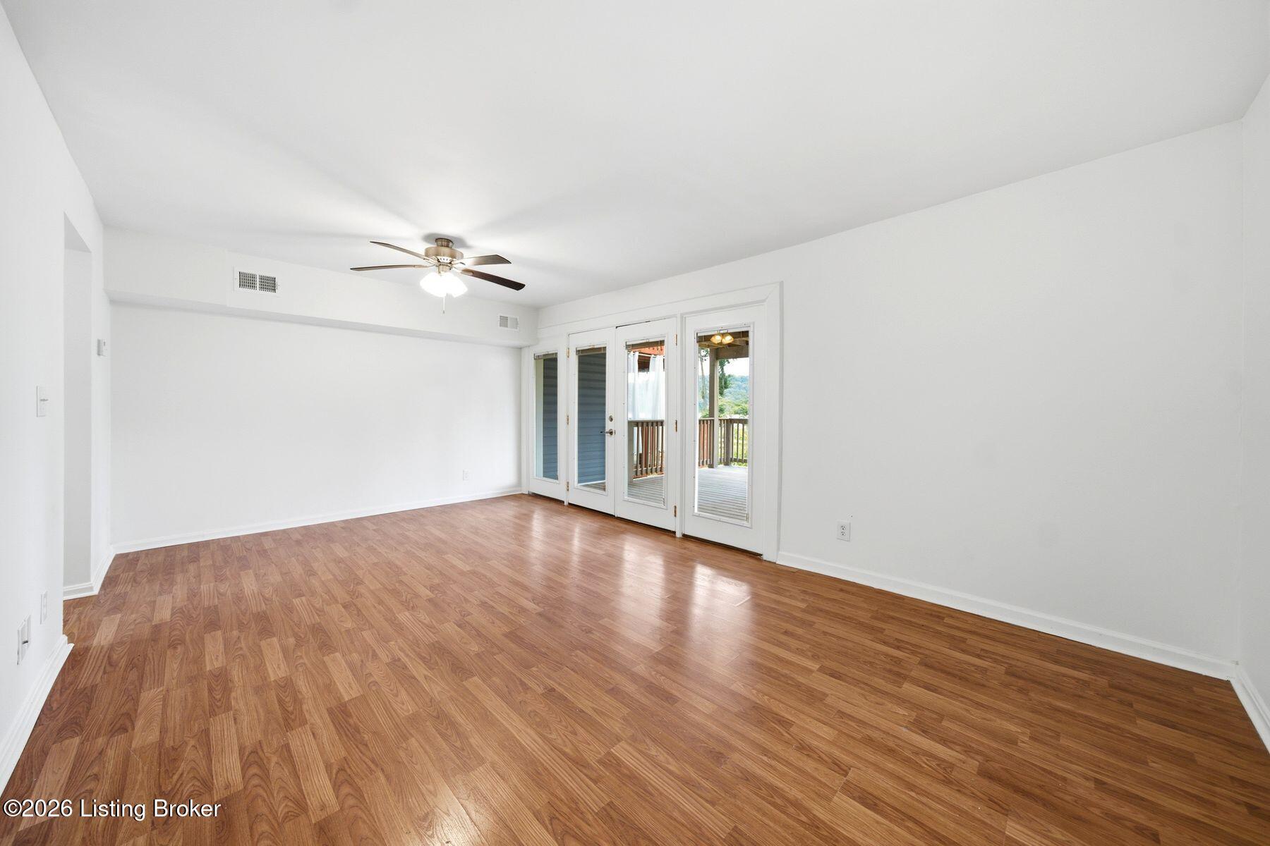 13909 Harbour Pl Property Photo 14