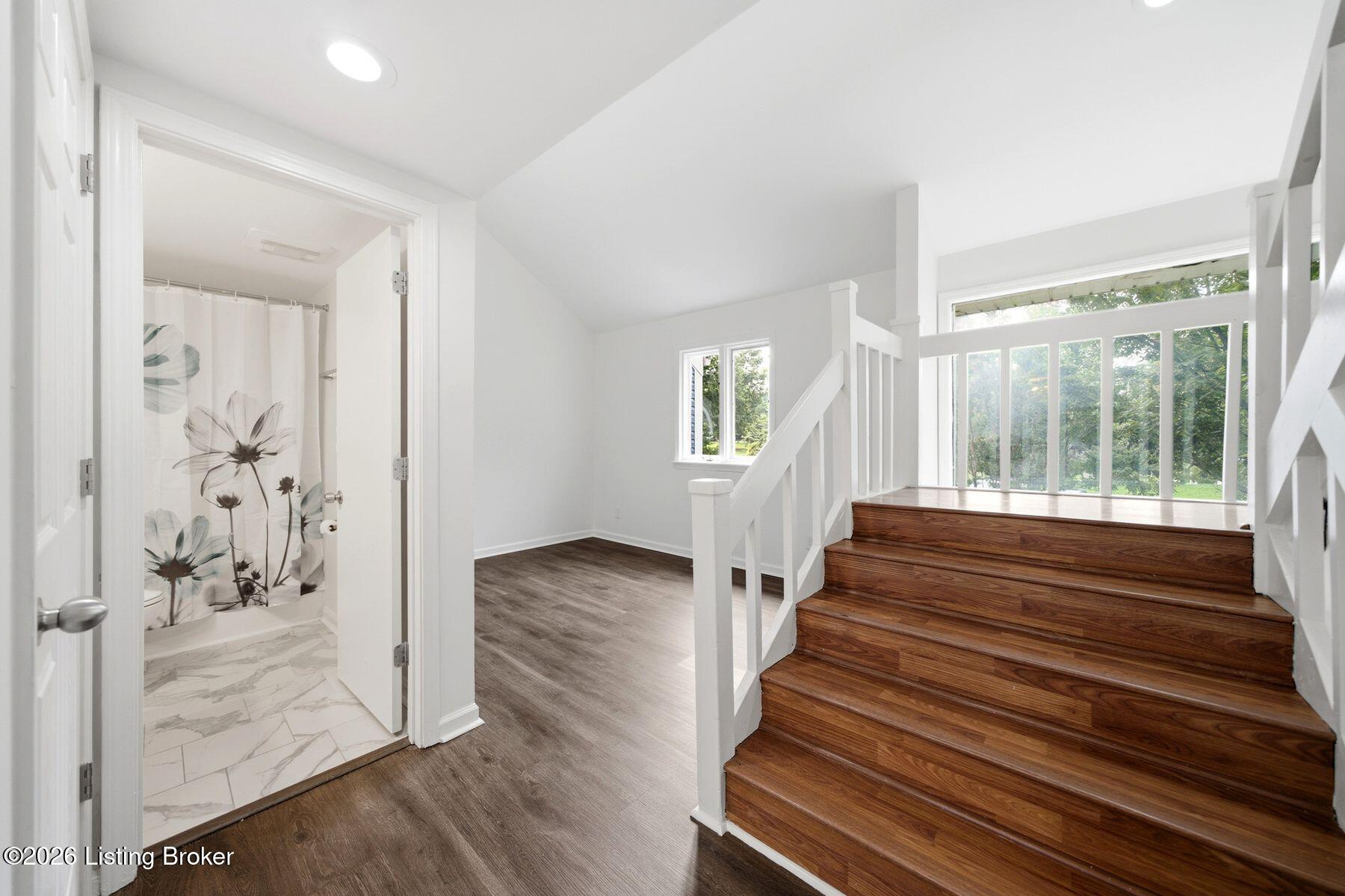 13909 Harbour Pl Property Photo 22