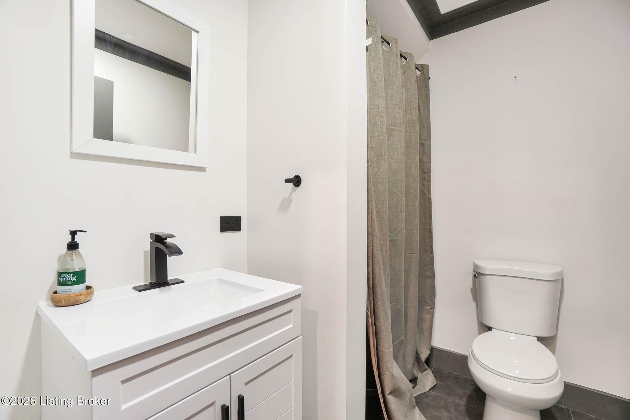 1556 S Shelby St Property Photo 22