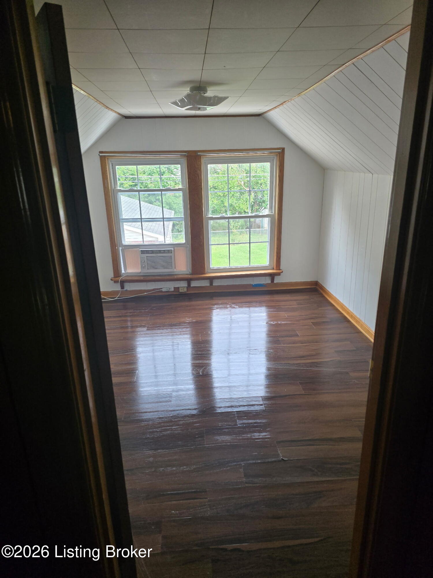 5614 Morrison Ave Property Photo 6