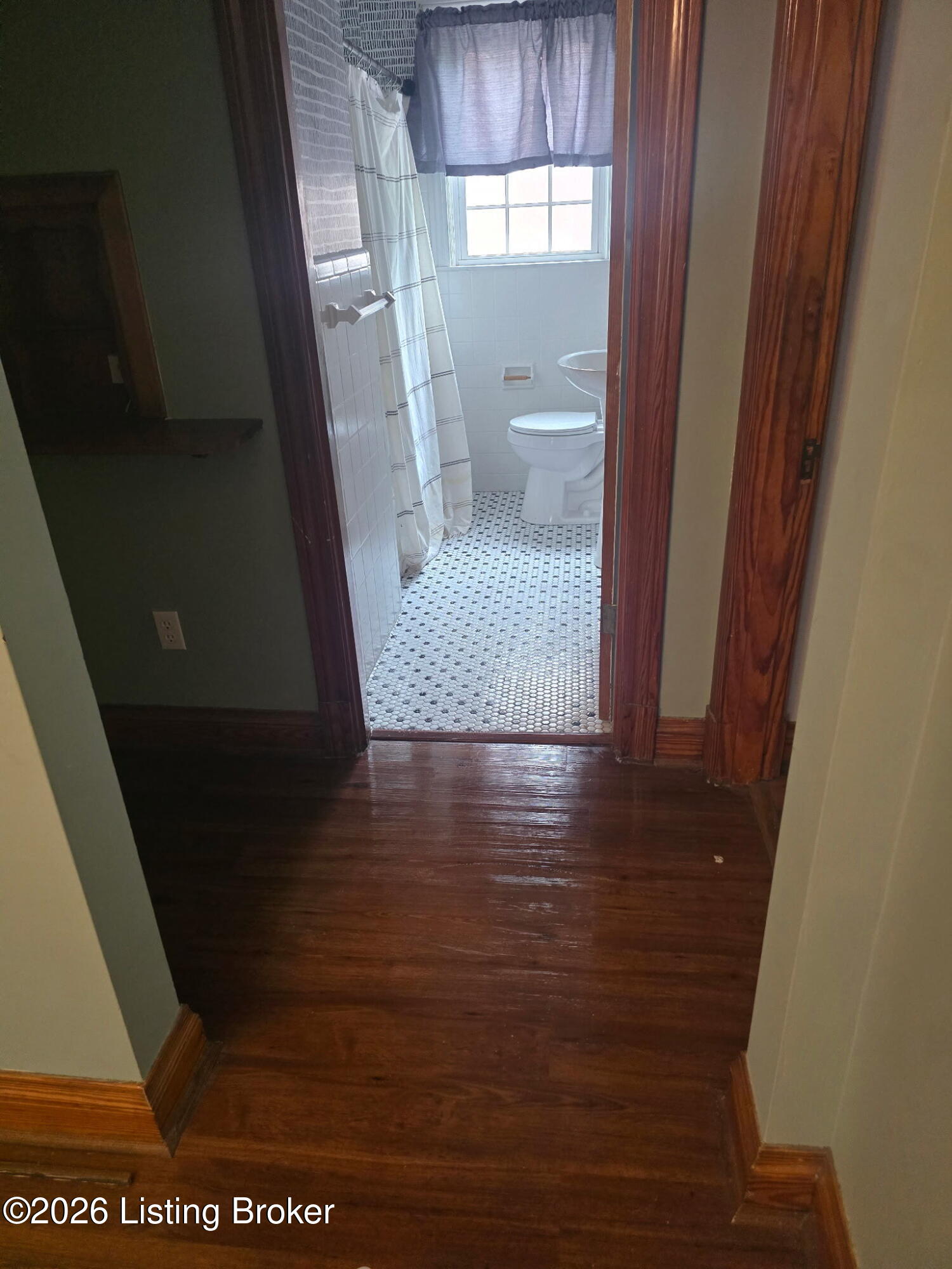 5614 Morrison Ave Property Photo 13