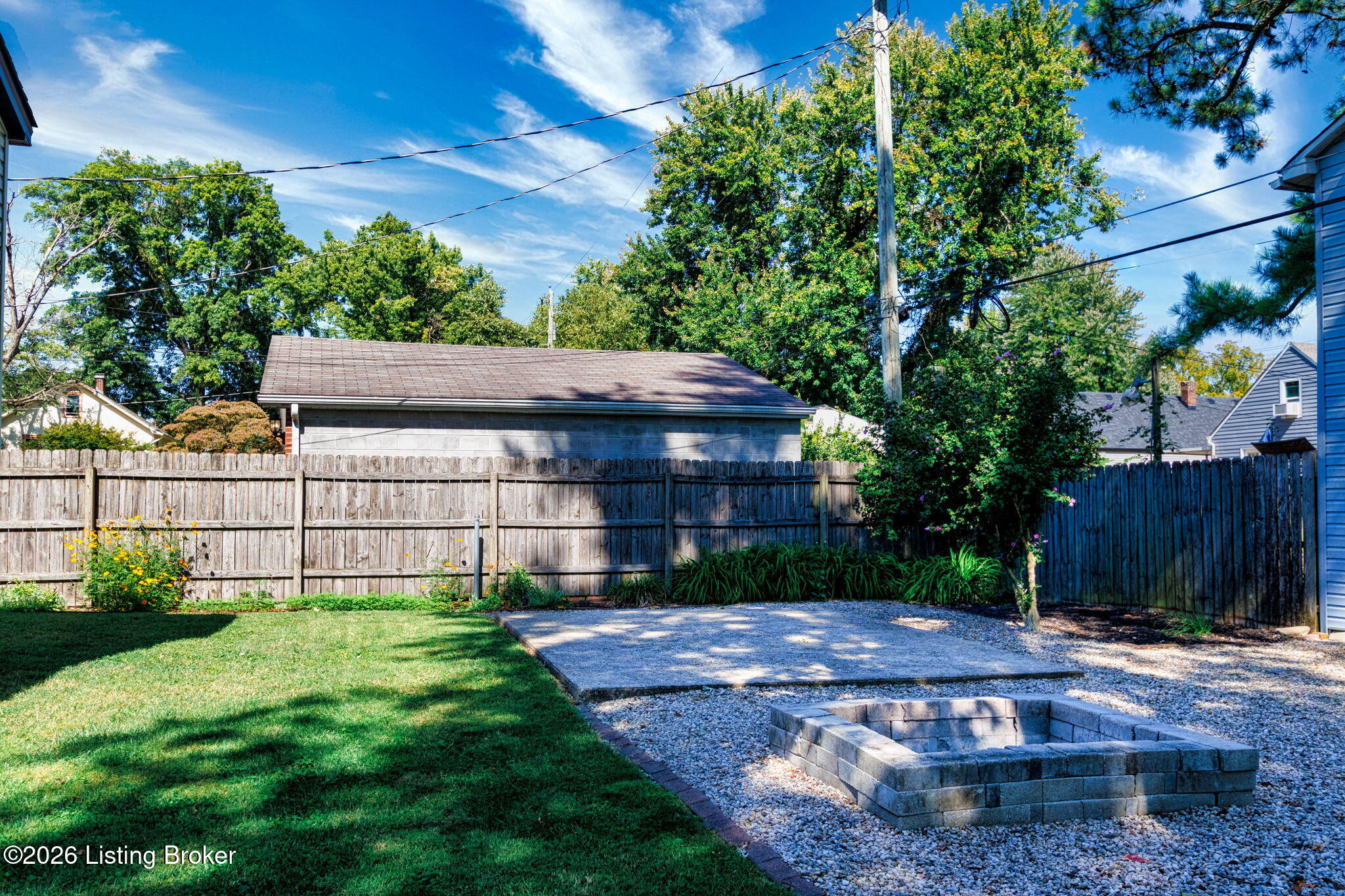 1424 Cardinal Dr Property Photo 47