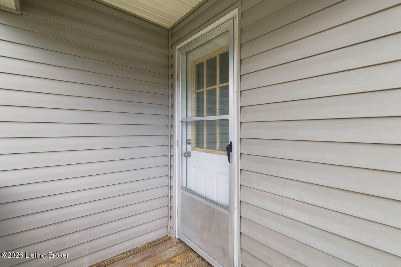 119 Gillette Ave Property Photo 34
