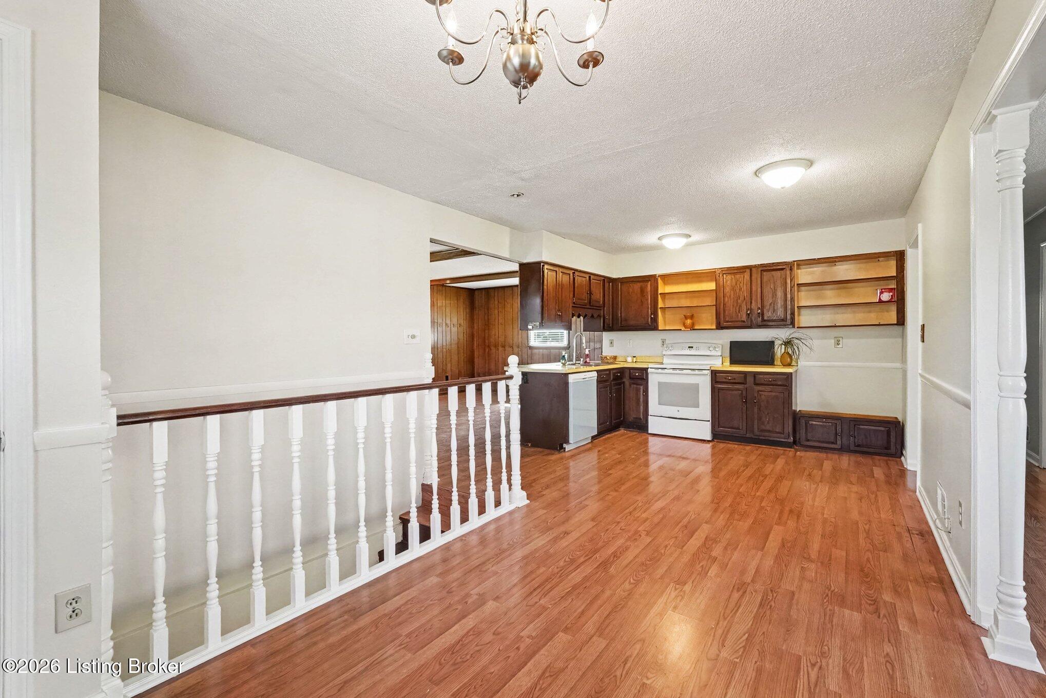 6700 Zeus Ct Property Photo 6