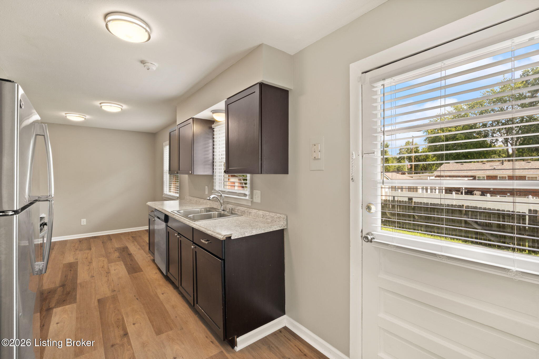7106 Sunny Vale Way Property Photo 6