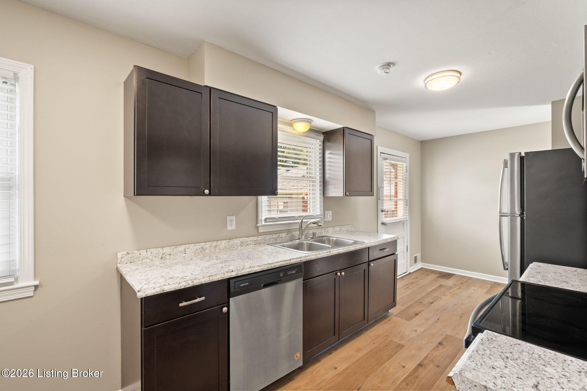 7106 Sunny Vale Way Property Photo 7