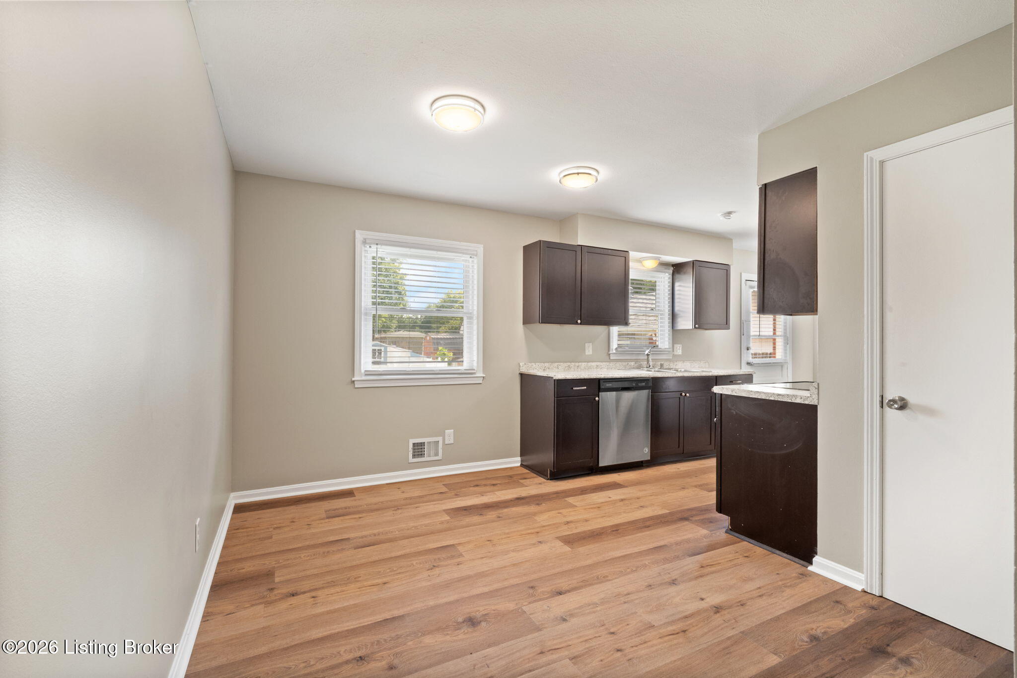 7106 Sunny Vale Way Property Photo 11