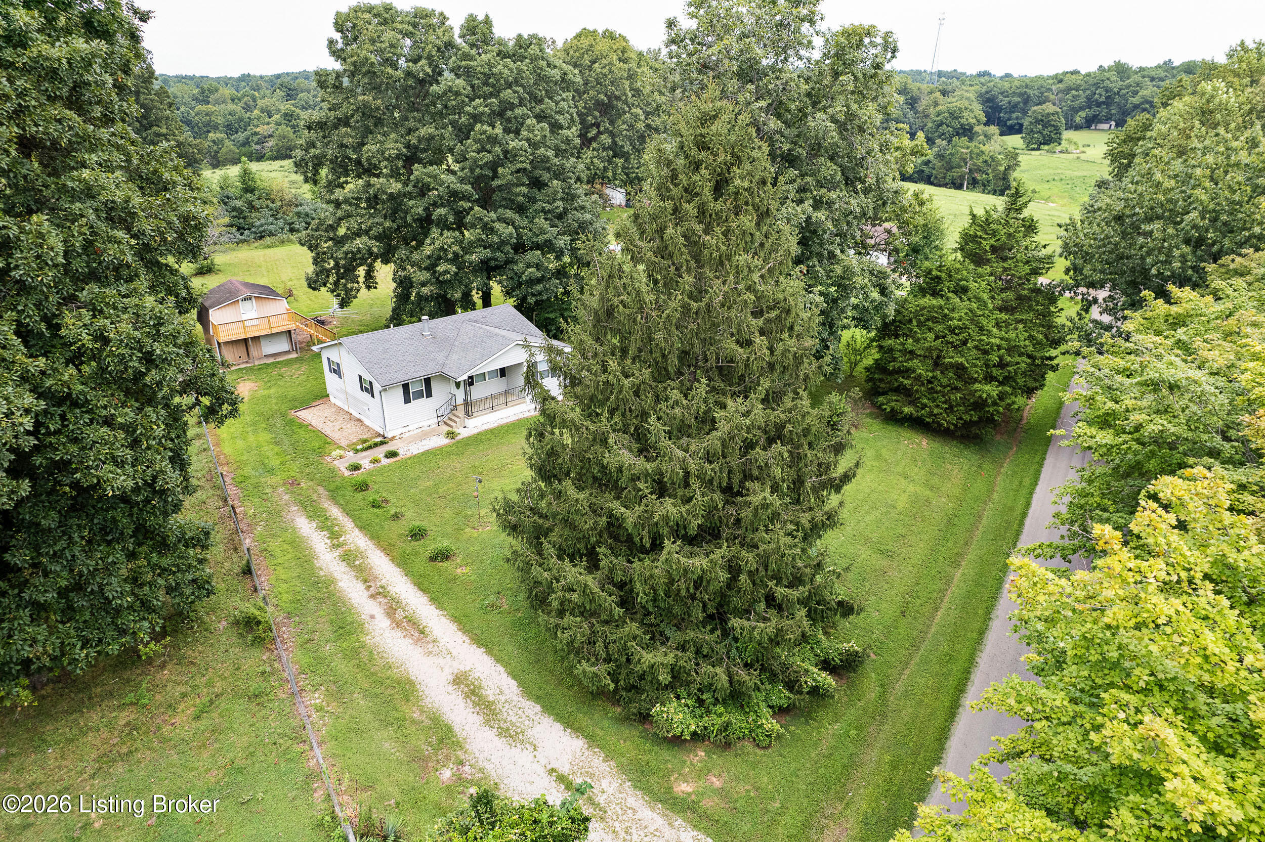 929 Sycamore Rd Property Photo 1