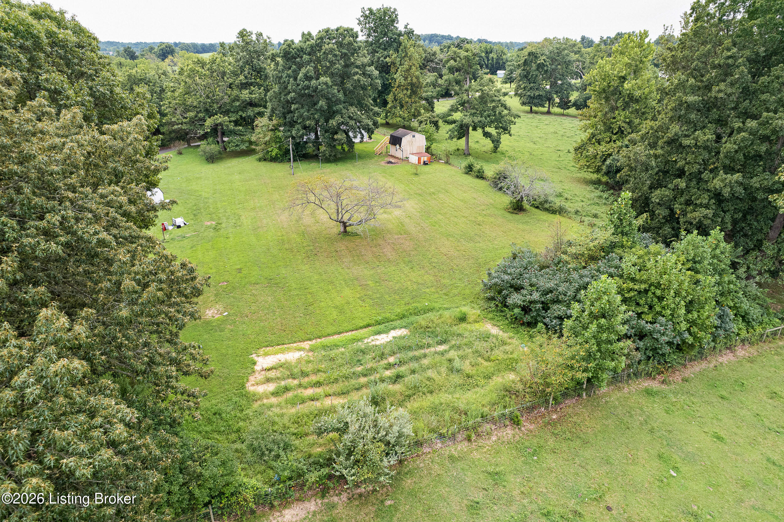 929 Sycamore Rd Property Photo 2