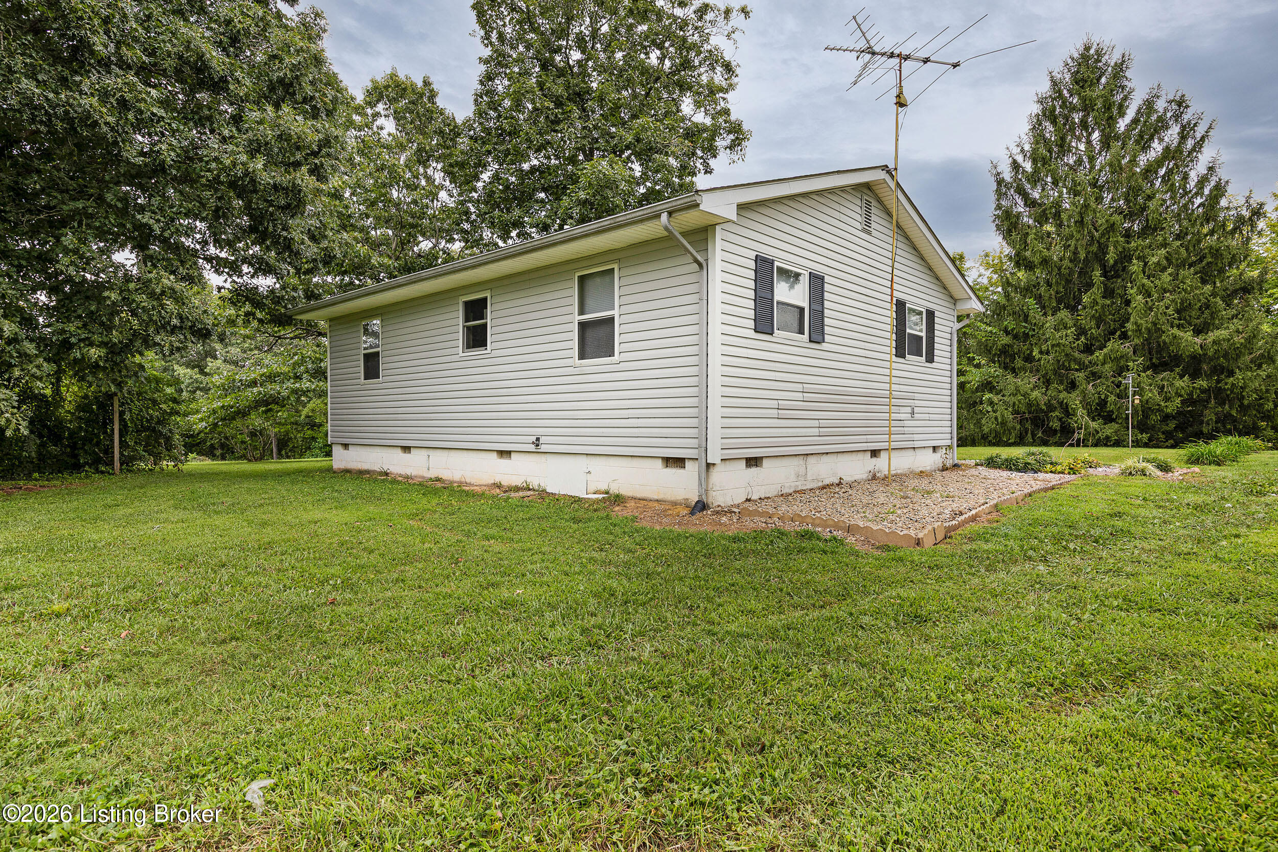 929 Sycamore Rd Property Photo 10