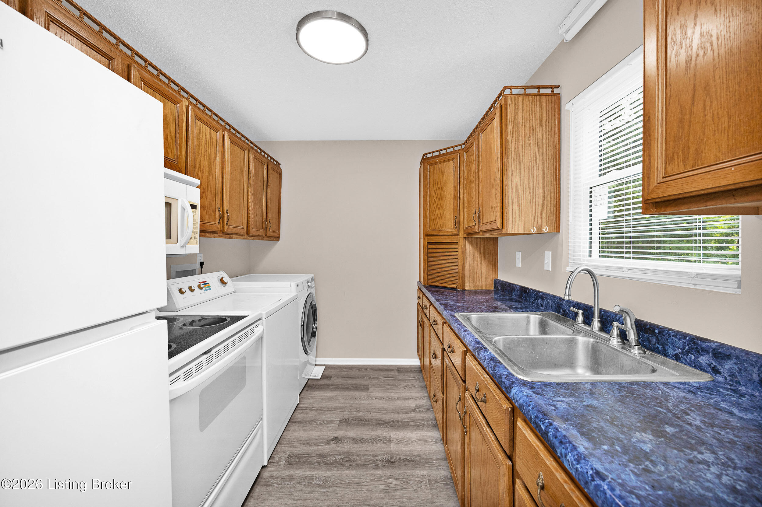 929 Sycamore Rd Property Photo 19