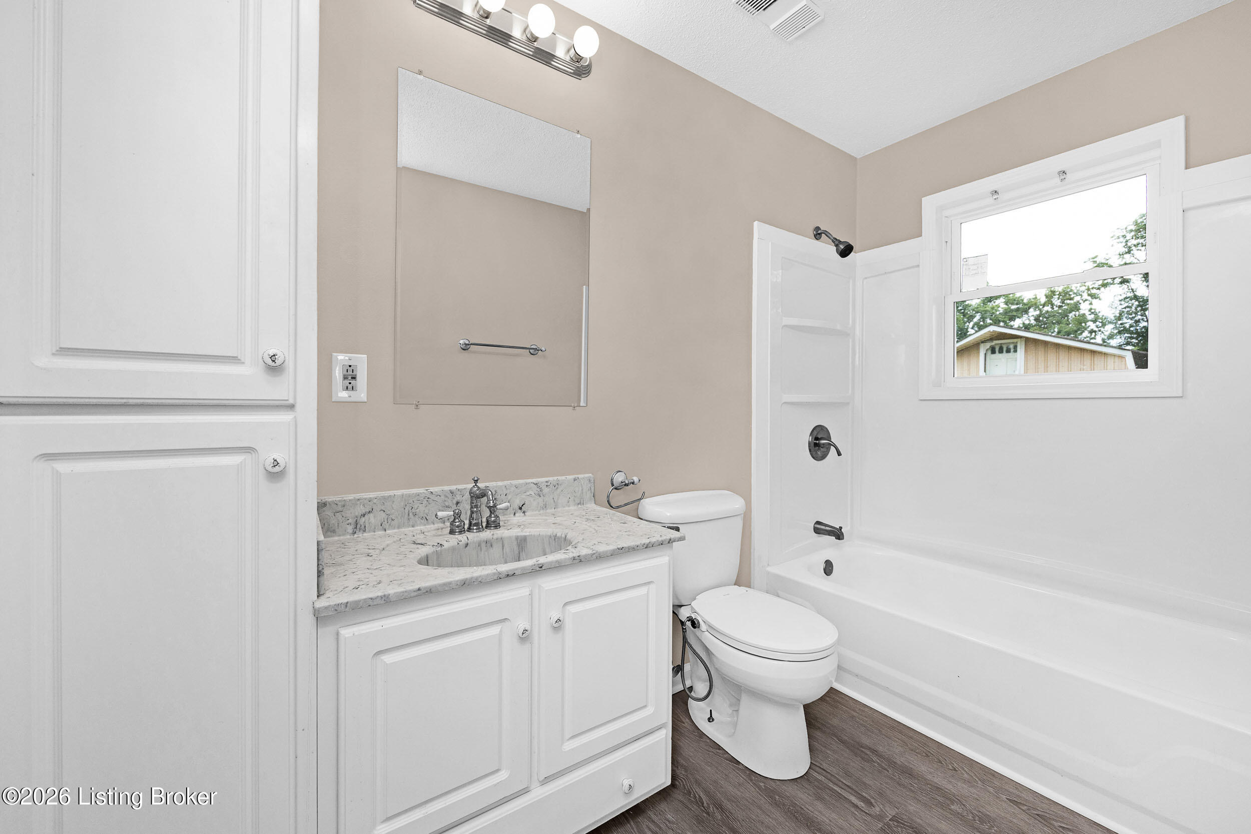929 Sycamore Rd Property Photo 24