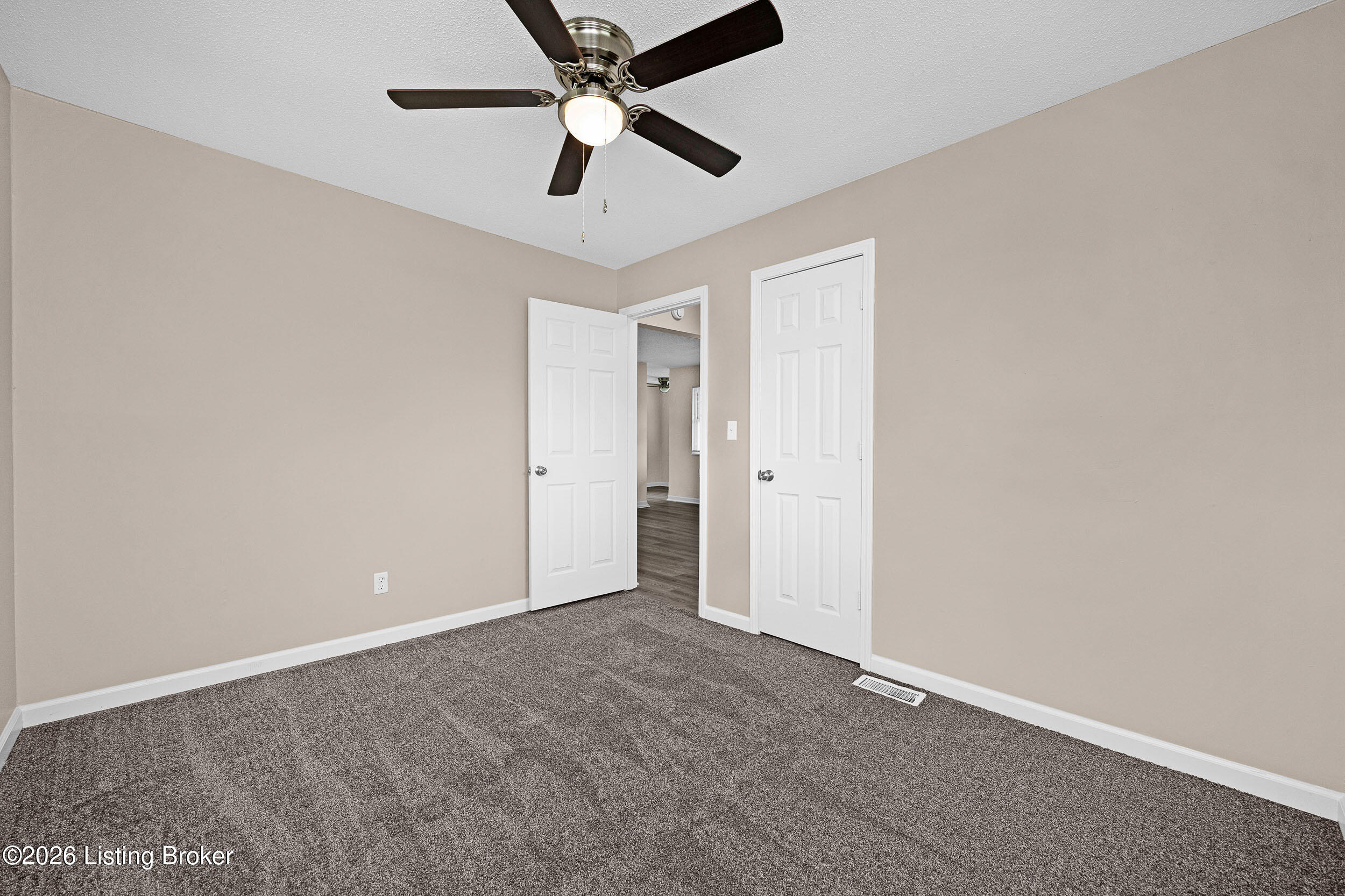 929 Sycamore Rd Property Photo 26