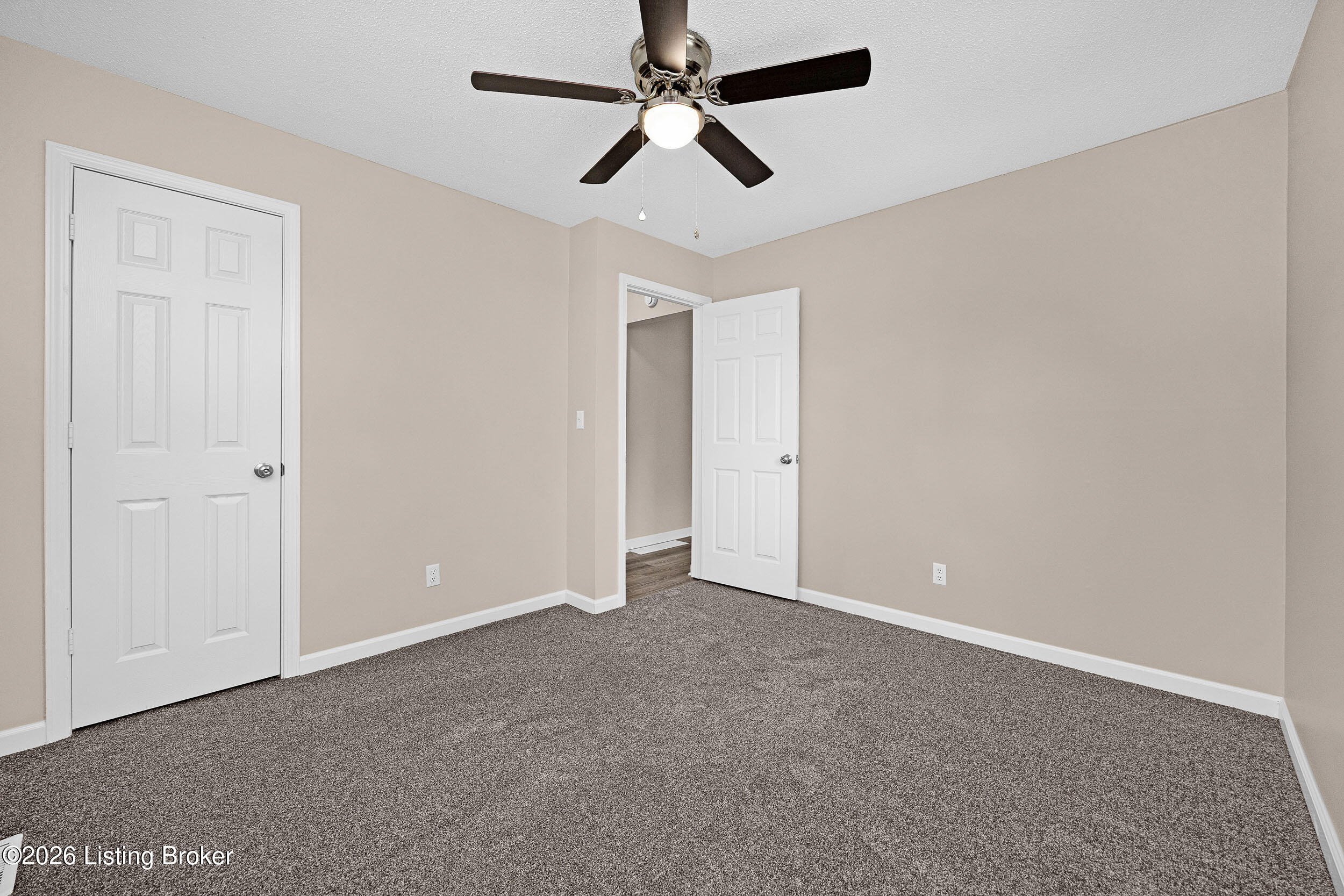 929 Sycamore Rd Property Photo 28