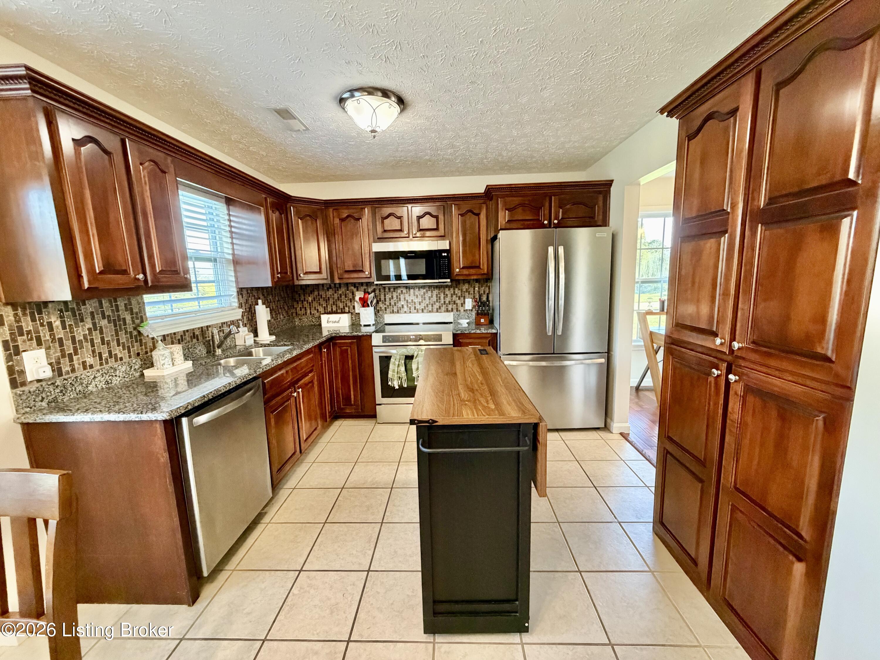 91 W Delia Way Property Photo 13