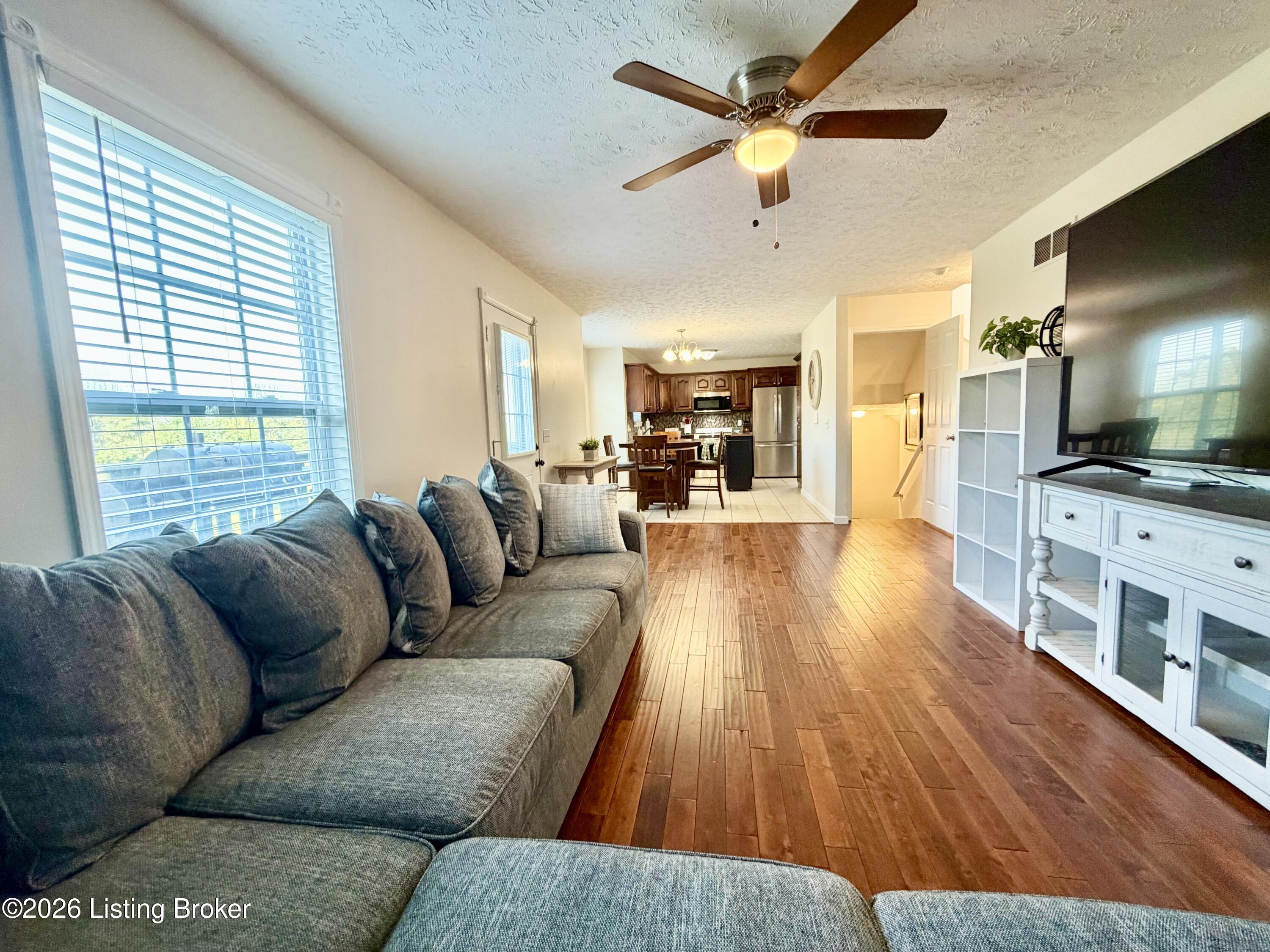 91 W Delia Way Property Photo 18