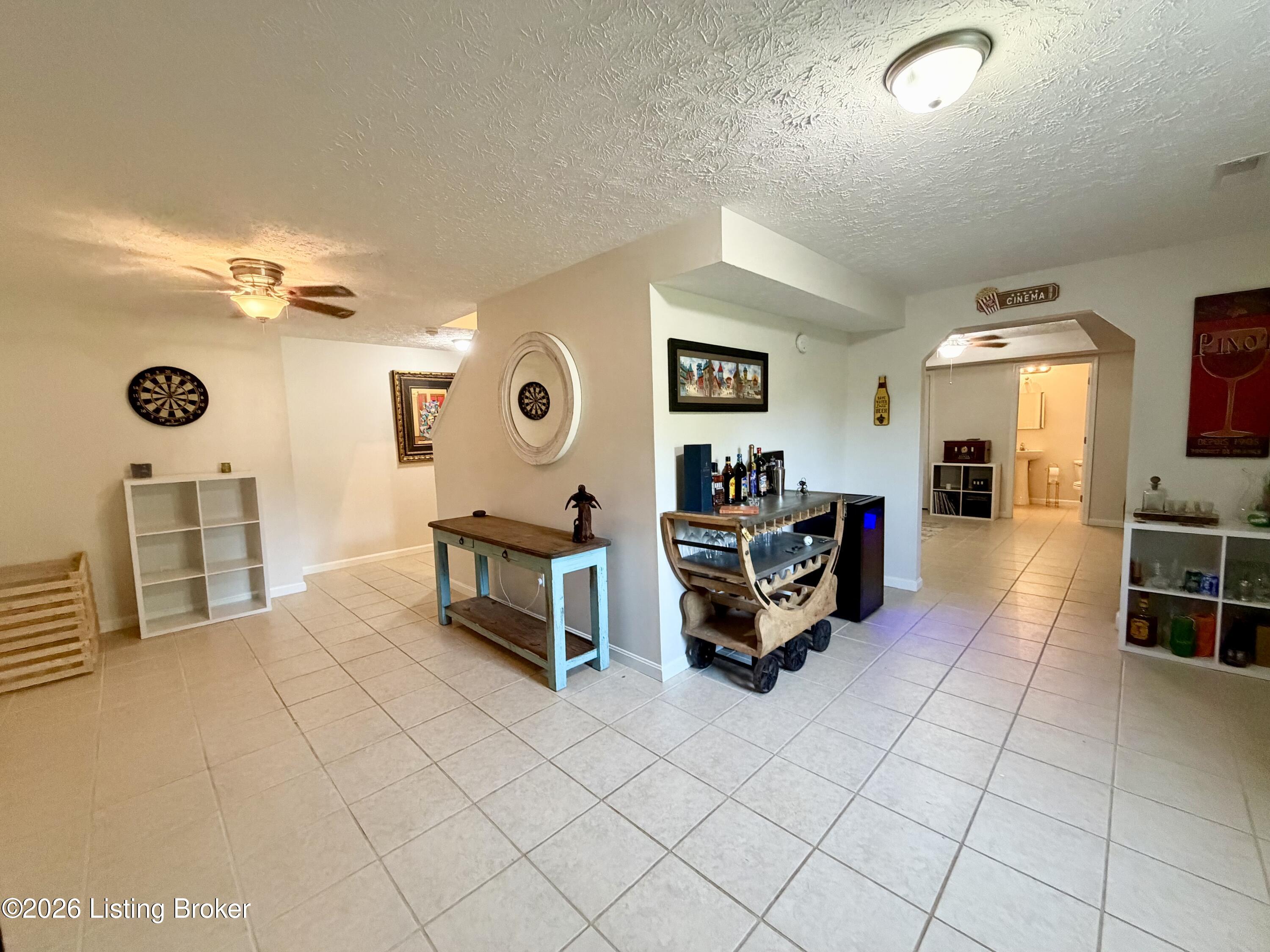 91 W Delia Way Property Photo 23