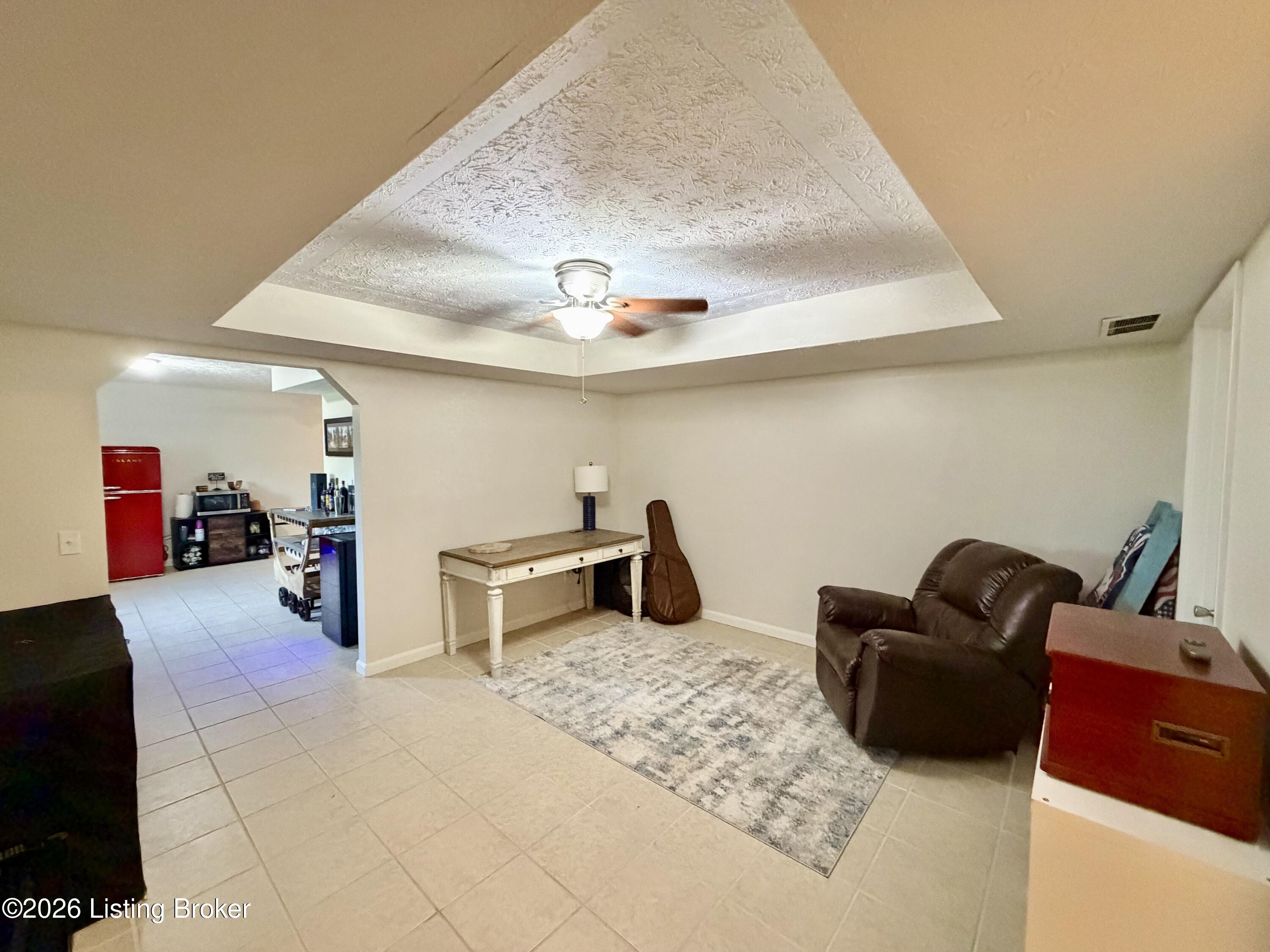 91 W Delia Way Property Photo 25