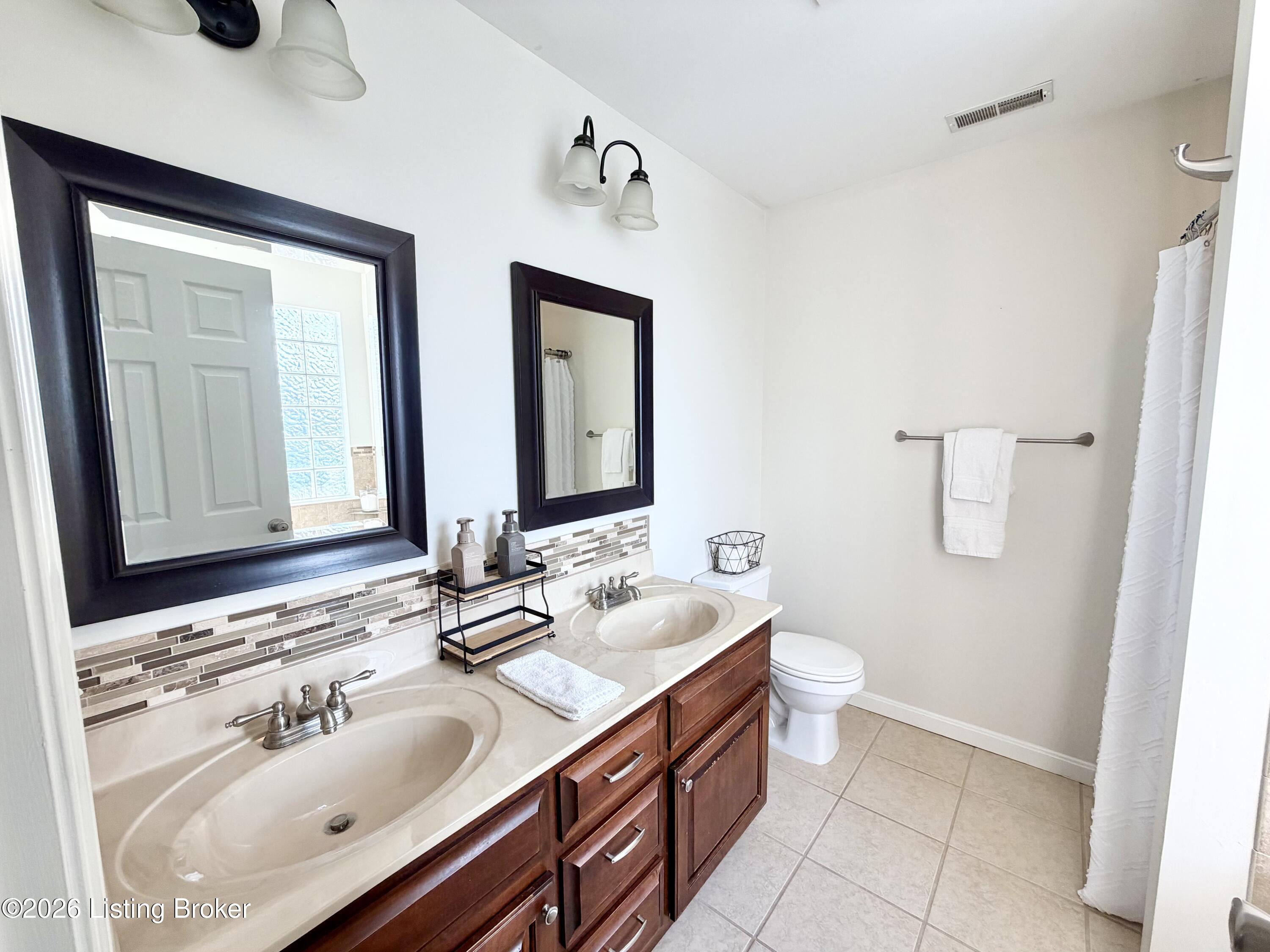 91 W Delia Way Property Photo 38