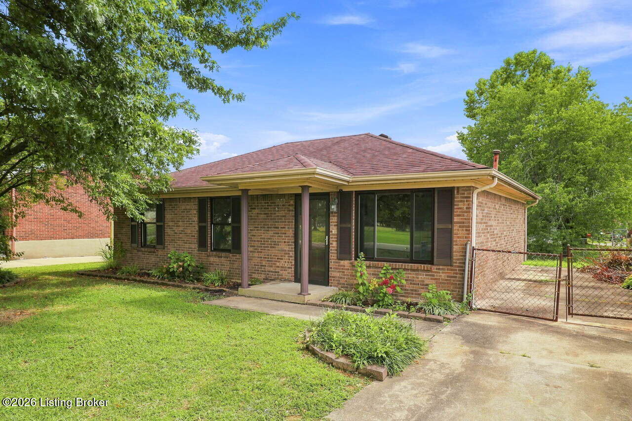 3716 Hillview Blvd Property Photo 2