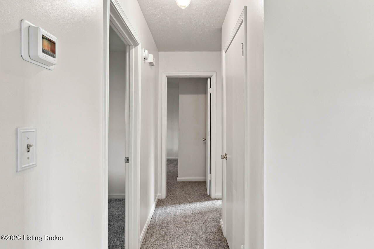 3716 Hillview Blvd Property Photo 14