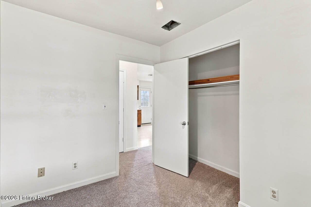 3716 Hillview Blvd Property Photo 16