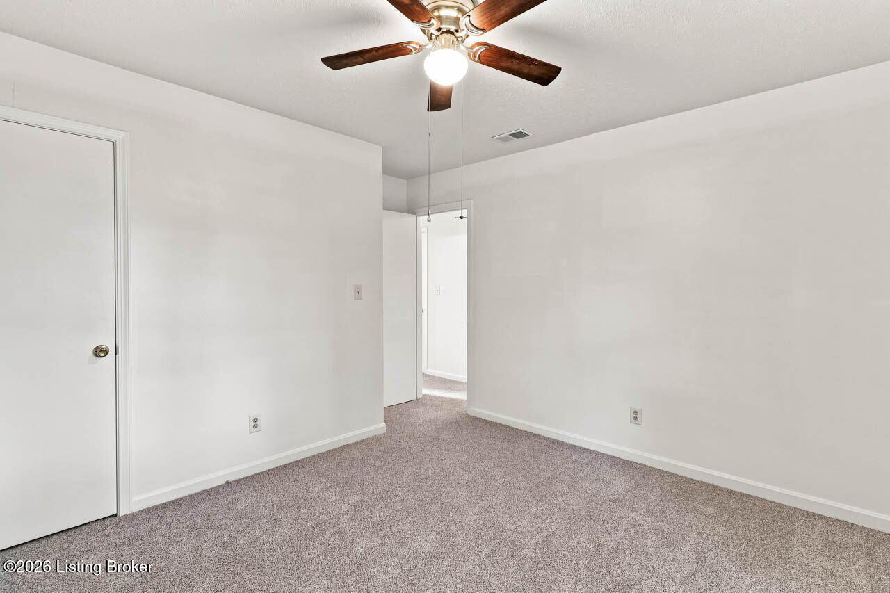 3716 Hillview Blvd Property Photo 18