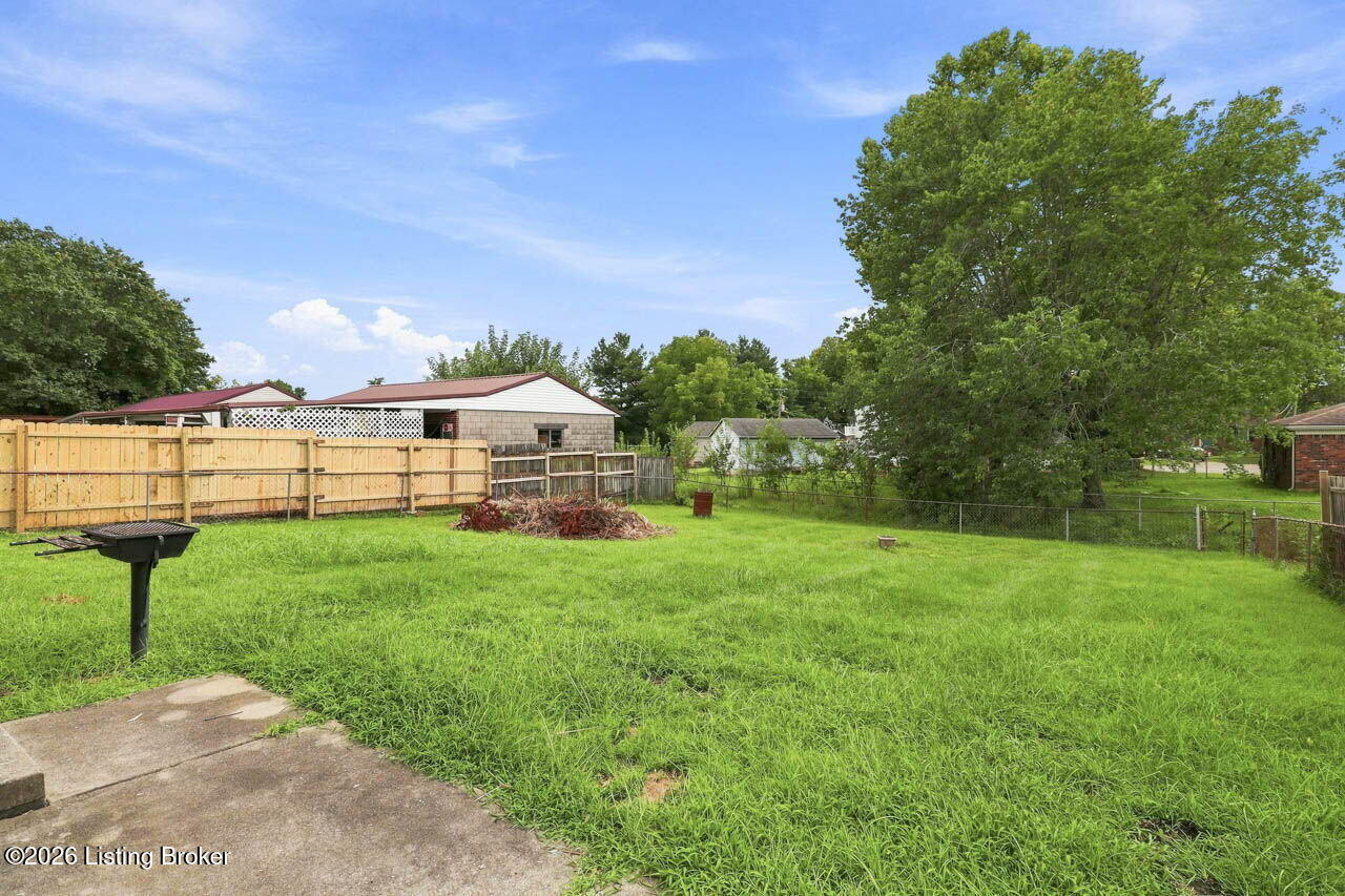 3716 Hillview Blvd Property Photo 23