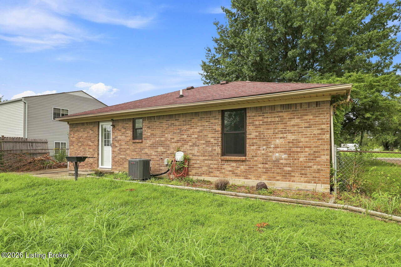 3716 Hillview Blvd Property Photo 26