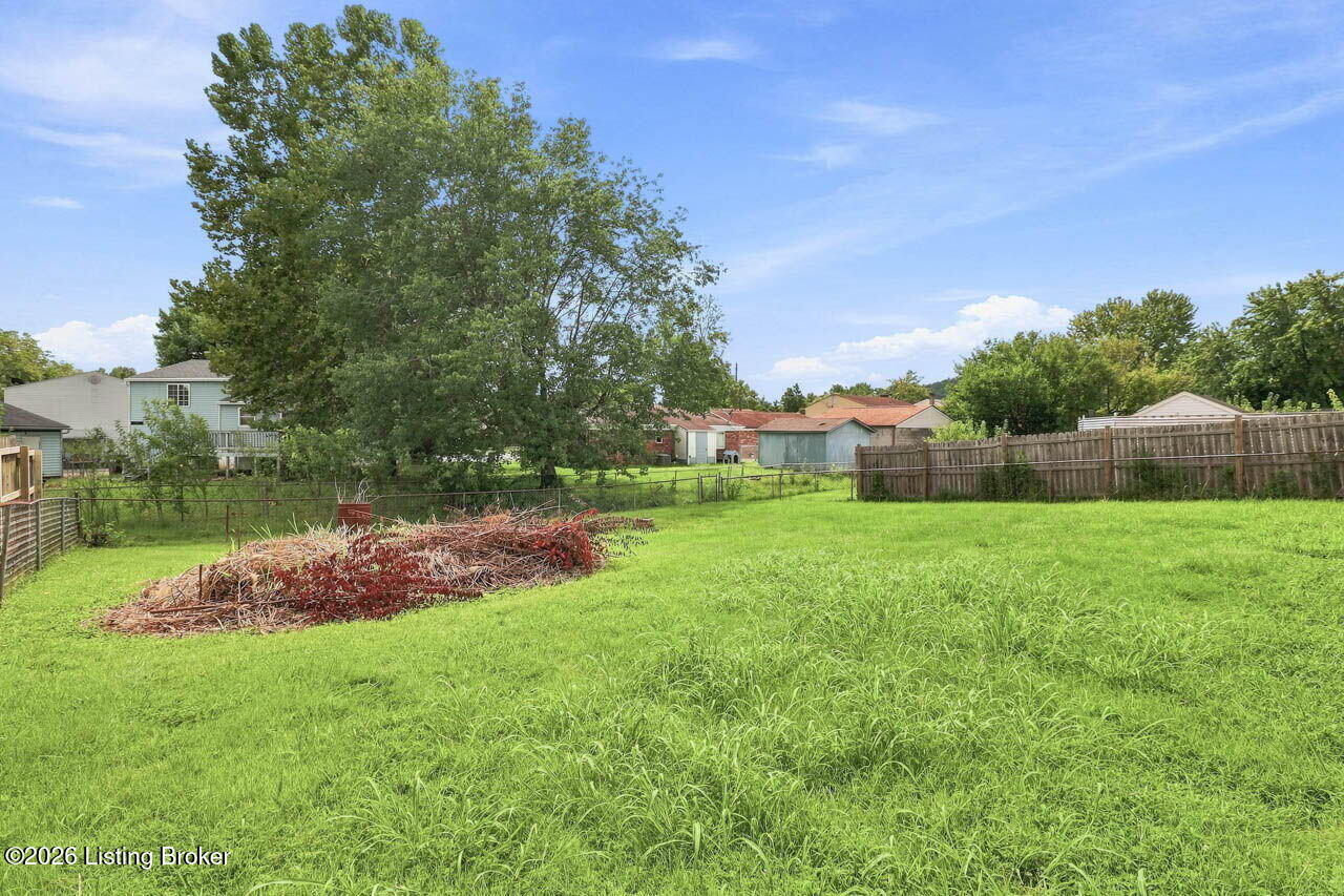3716 Hillview Blvd Property Photo 27