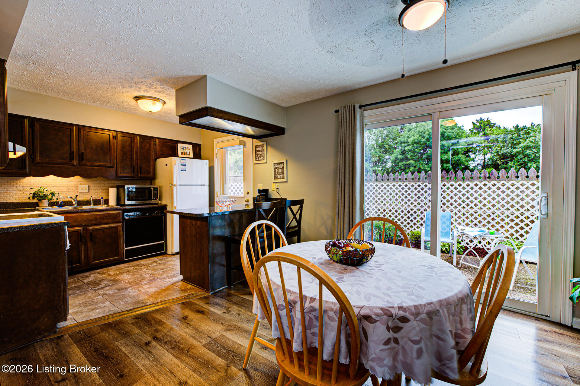 2969 Six Mile Ln Property Photo 3