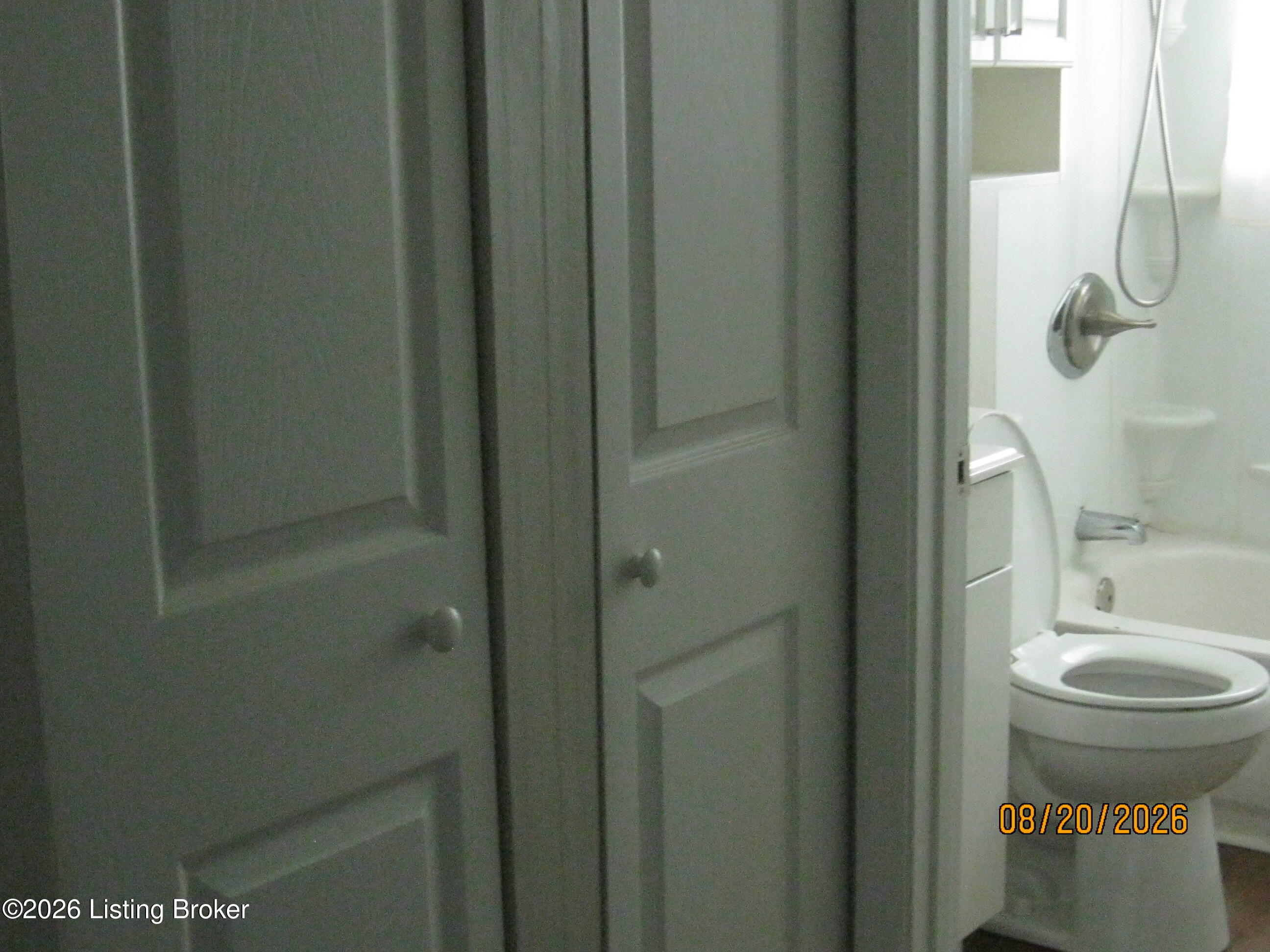 963 Hillview Blvd Property Photo 10