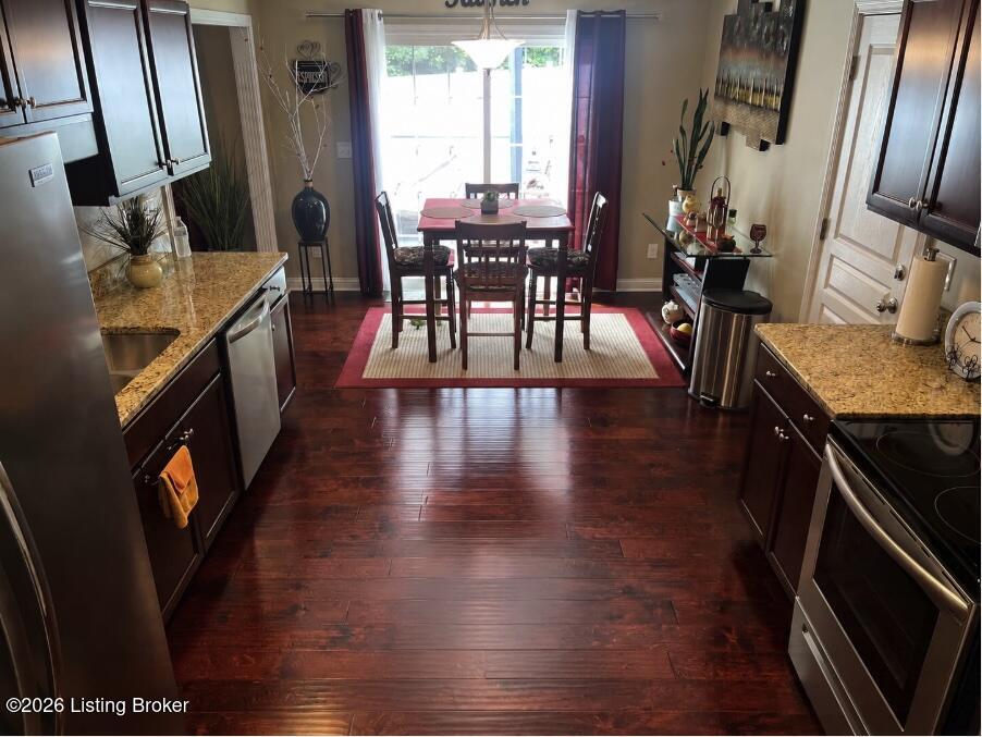 111 Persimmon Ridge Property Photo 9