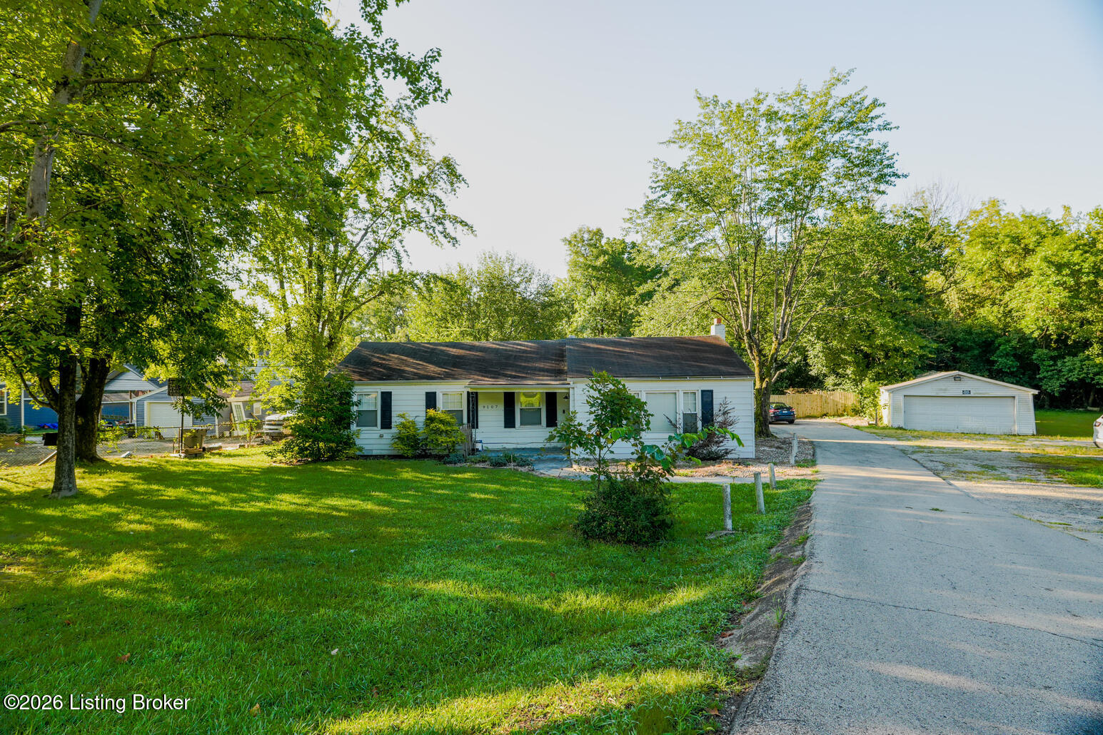 9107 3rd Street Rd Property Photo 1