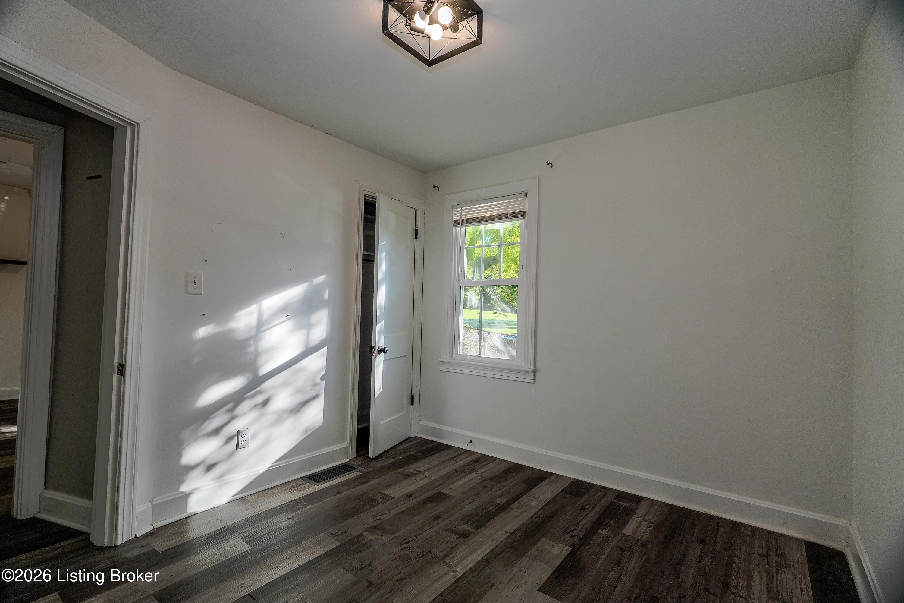 9107 3rd Street Rd Property Photo 17